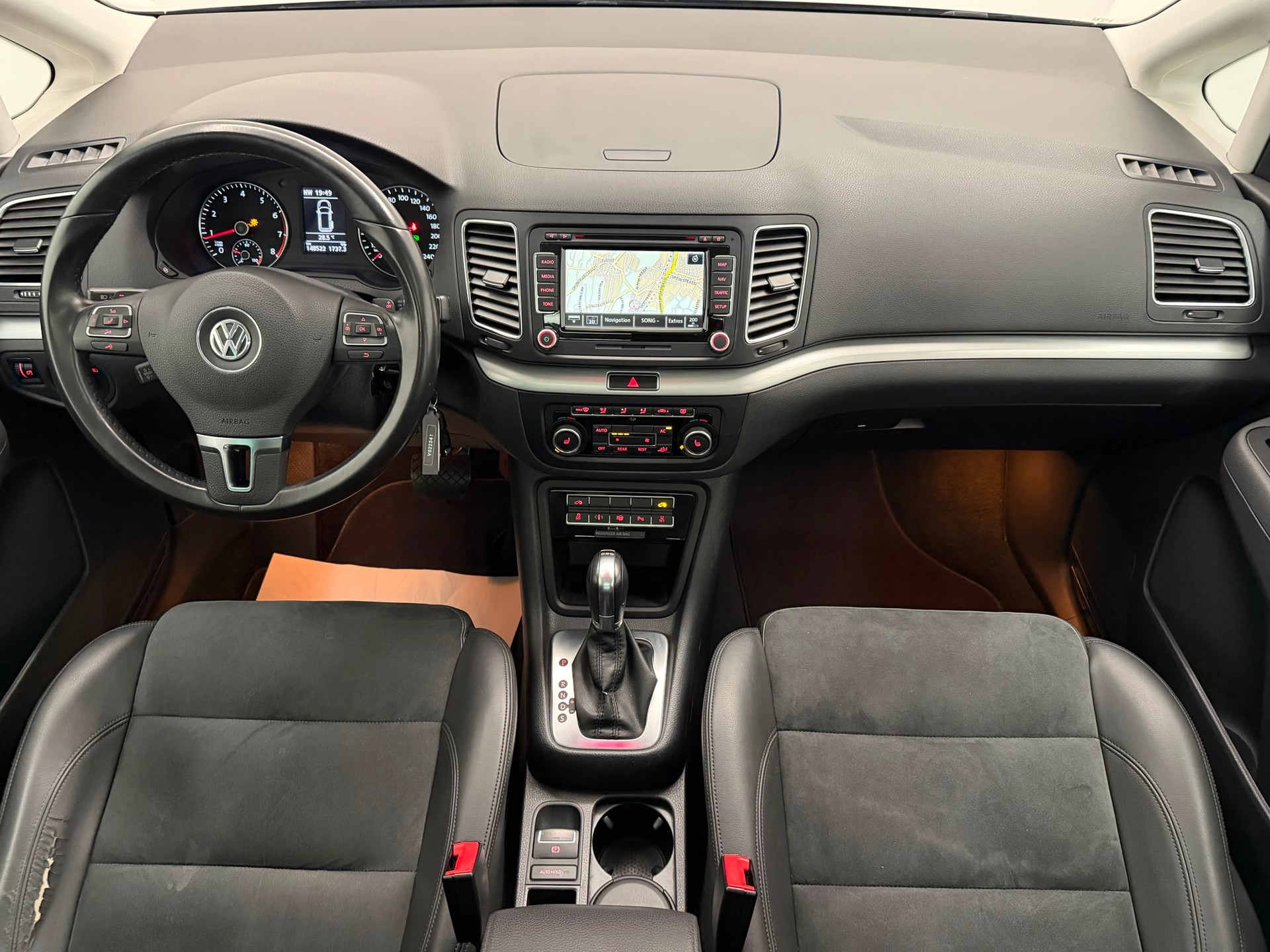 VW Sharan 2.0 TSI Highline DSG-image-13