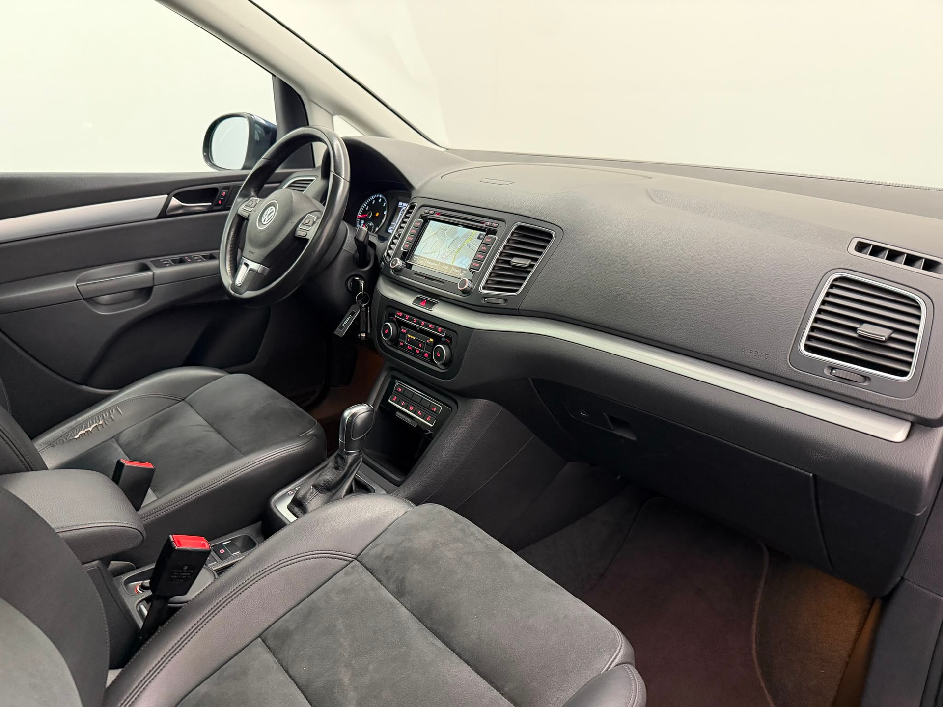 VW Sharan 2.0 TSI Highline DSG-image-10