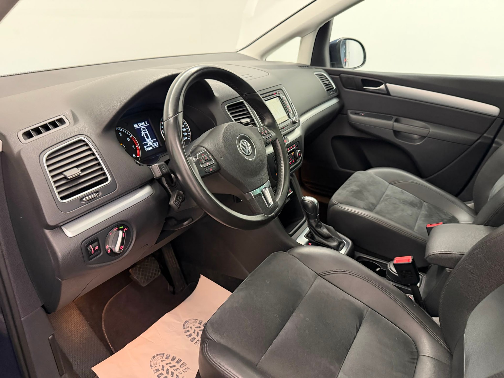 VW Sharan 2.0 TSI Highline DSG-image-9