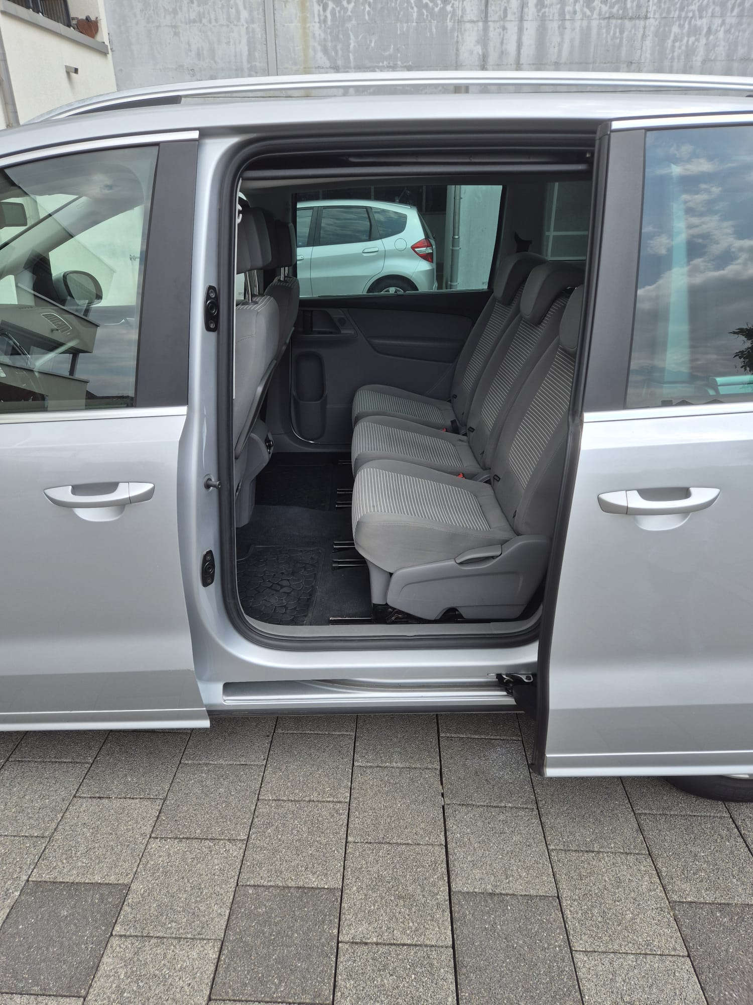 SEAT 2.0 TDI 140 Style Viva DSG S/S-image-2
