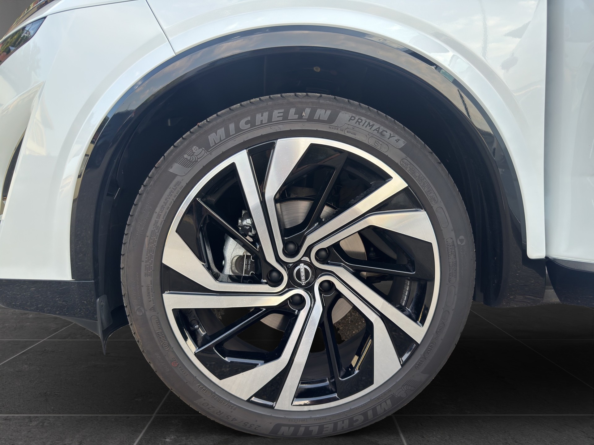 NISSAN Qashqai 1.3 DIG-T MHEV Tekna+ Xtronic 4x4-image-12