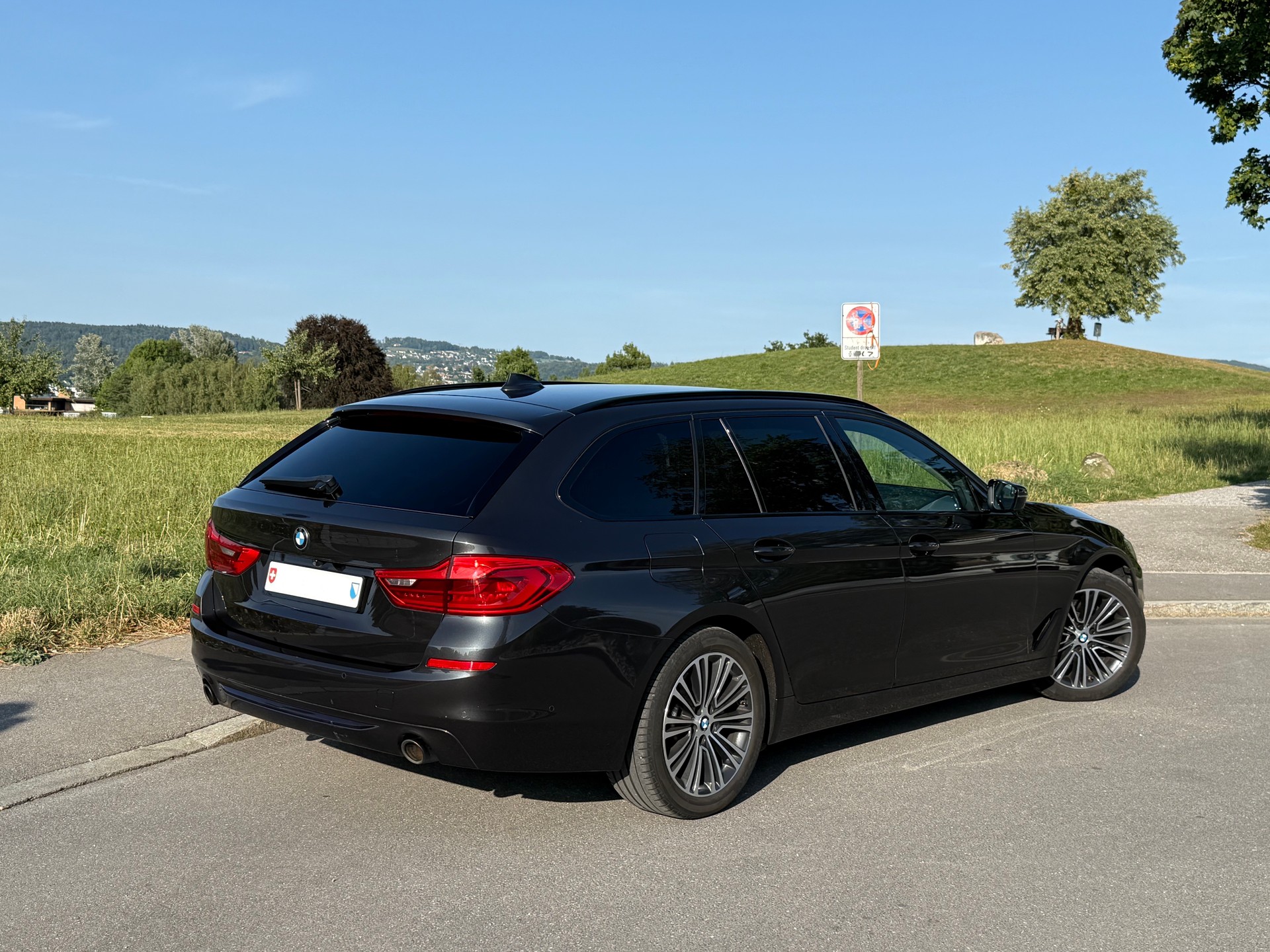 BMW 520d xDrive paddles-image-1