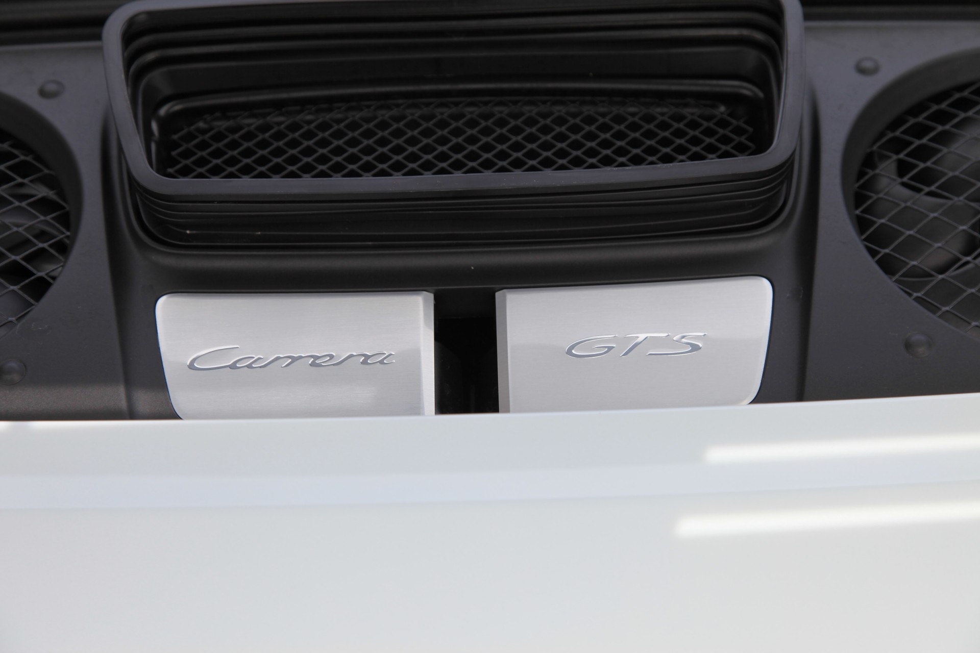 PORSCHE 3.8 Carrera GTS PDK-image-9