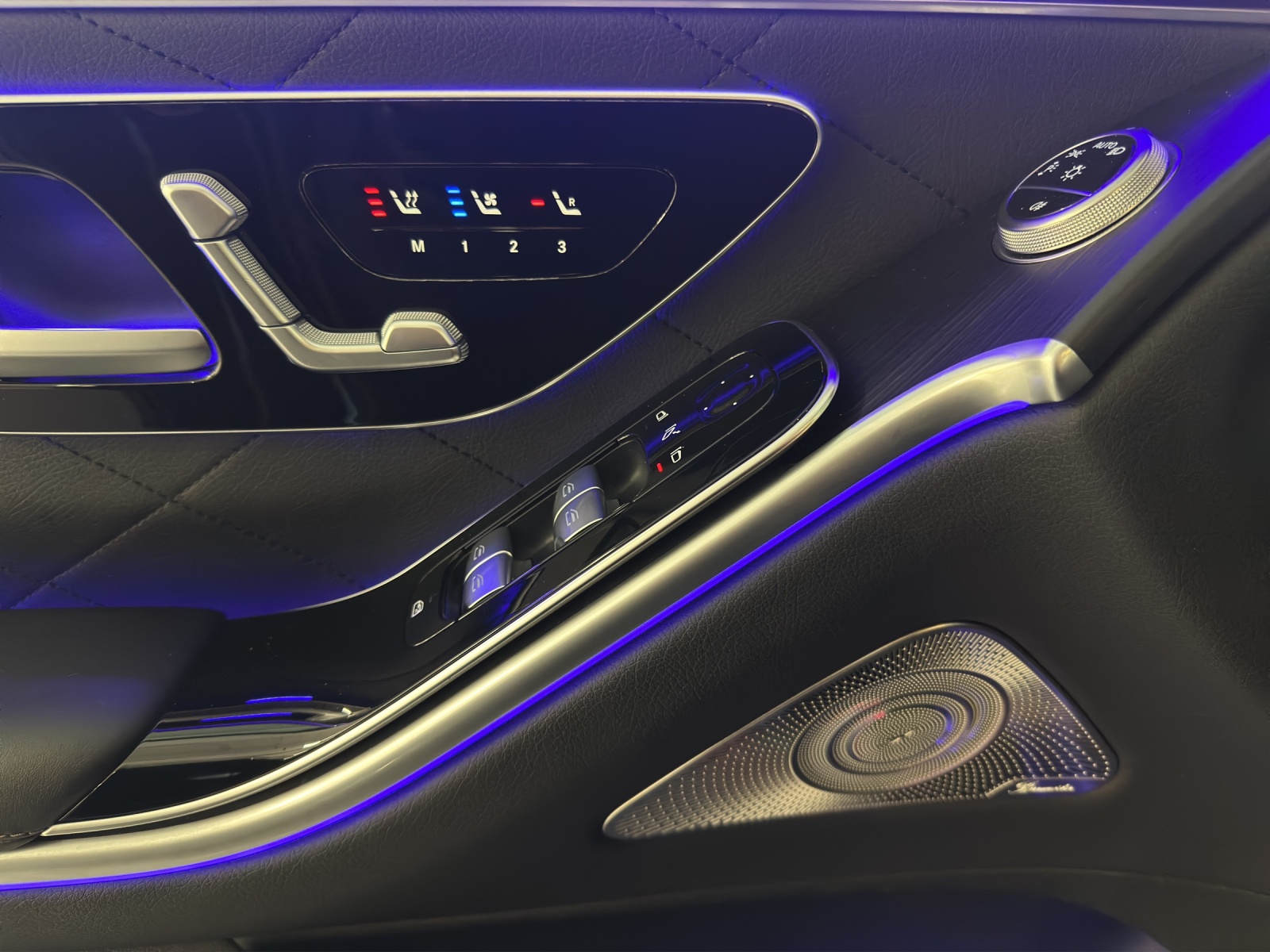 MERCEDES-BENZ S 350 d 4Matic AMG Line 9G-Tronic-image-12