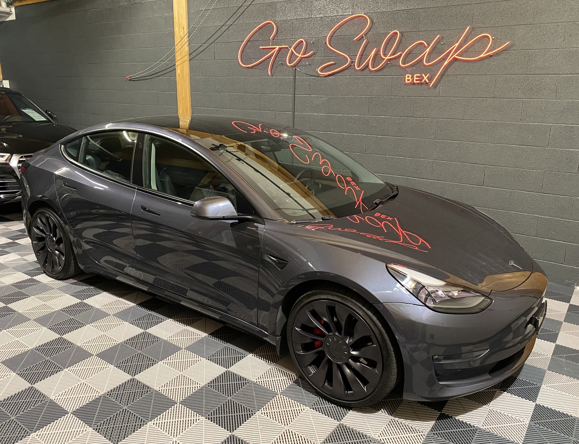 TESLA Model 3 Performance Dual Motor AWD-image-1