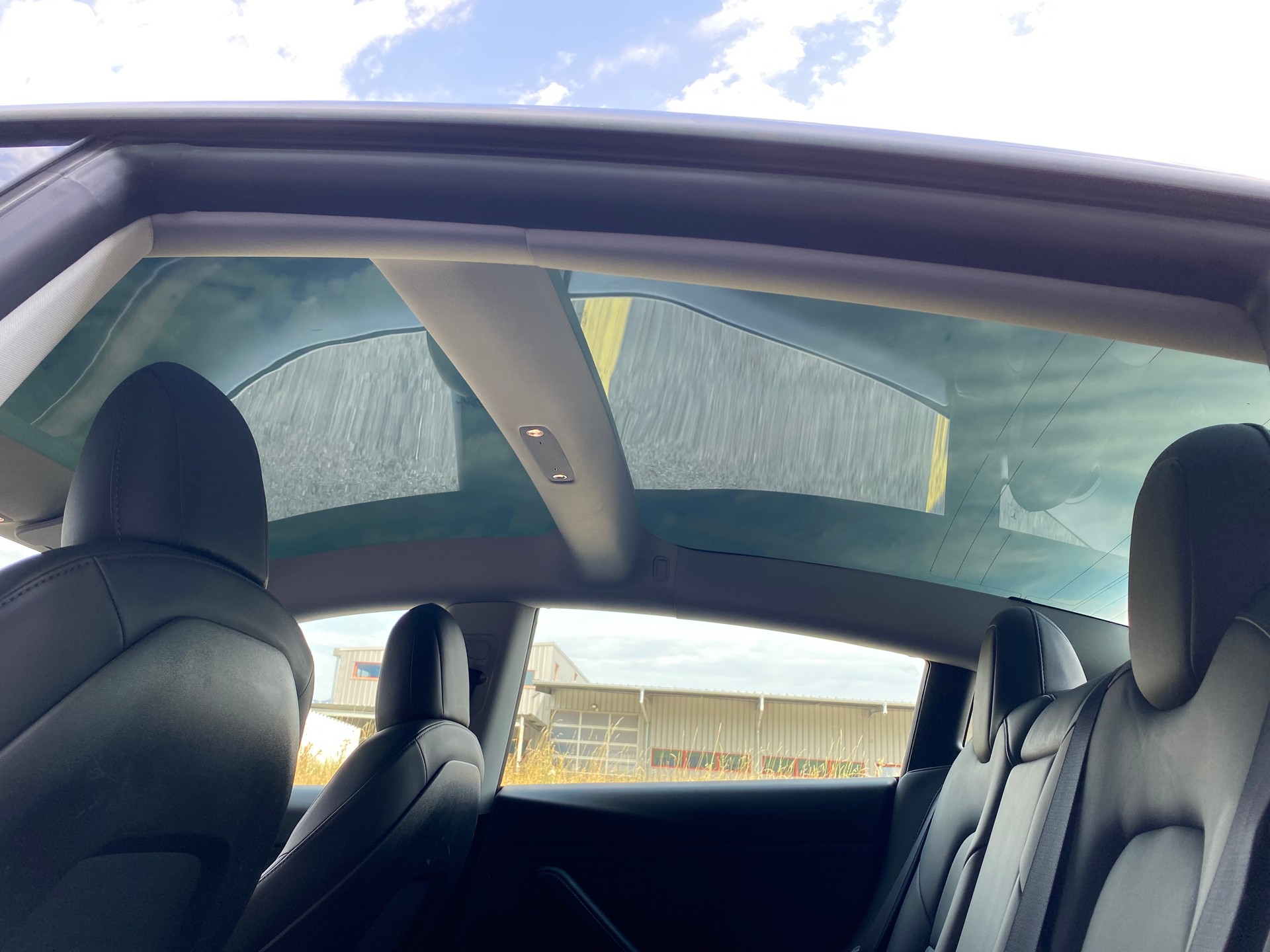 TESLA Model 3 Performance Dual Motor AWD-image-18