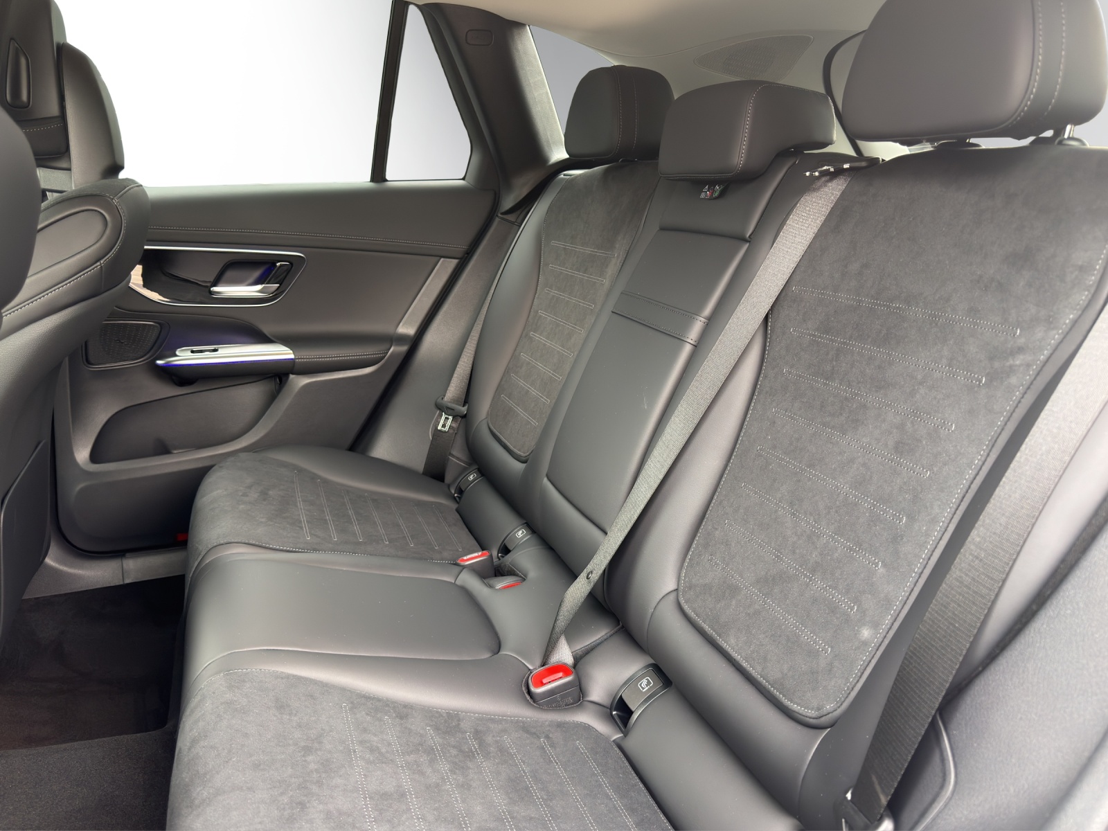 MERCEDES-BENZ GLC 400 e 4Matic EQ Star 9G-Tronic-image-10