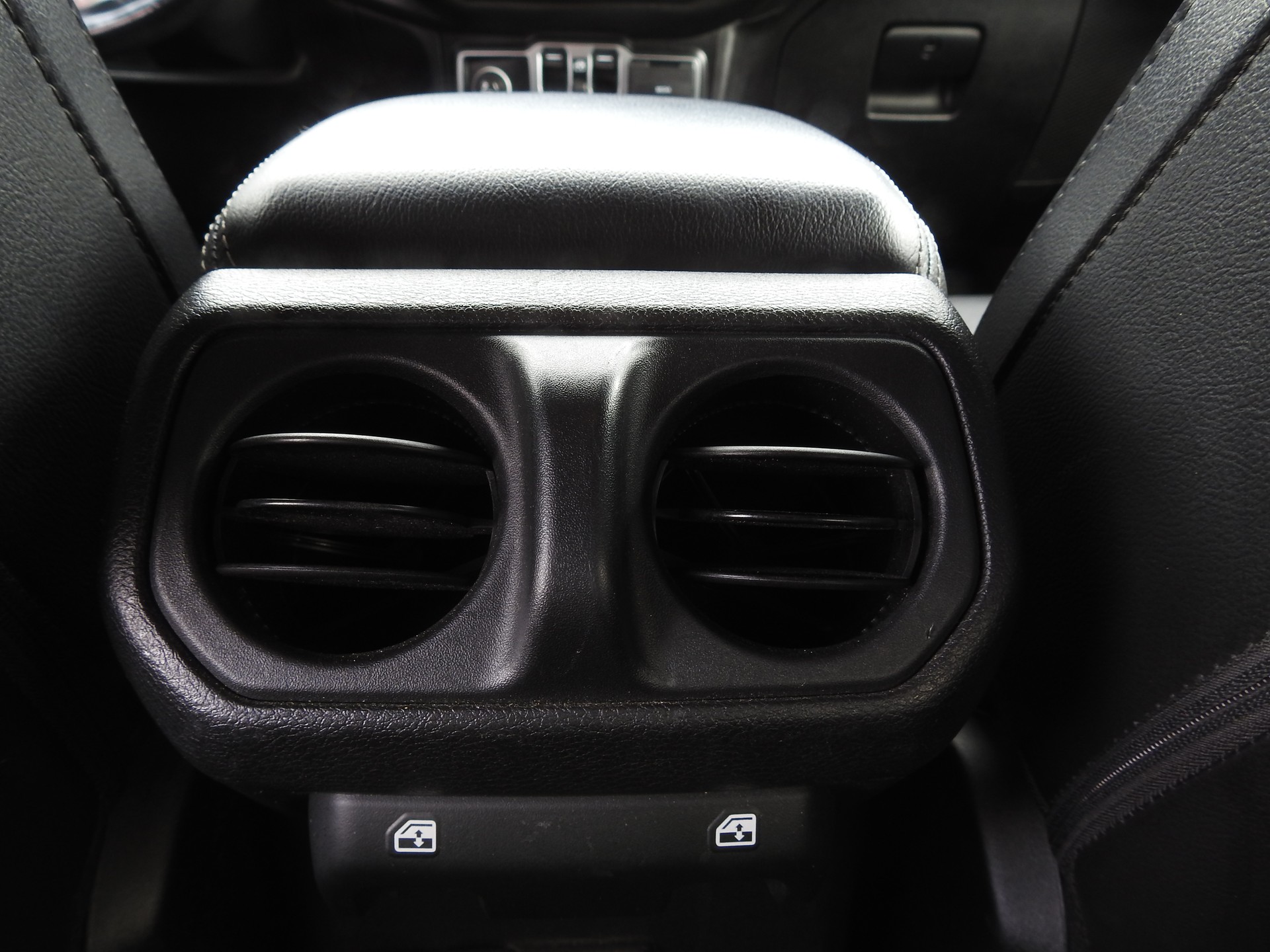 JEEP Wrangler 2.0 Unlimited Night Eagle Overland Automatic-image-20