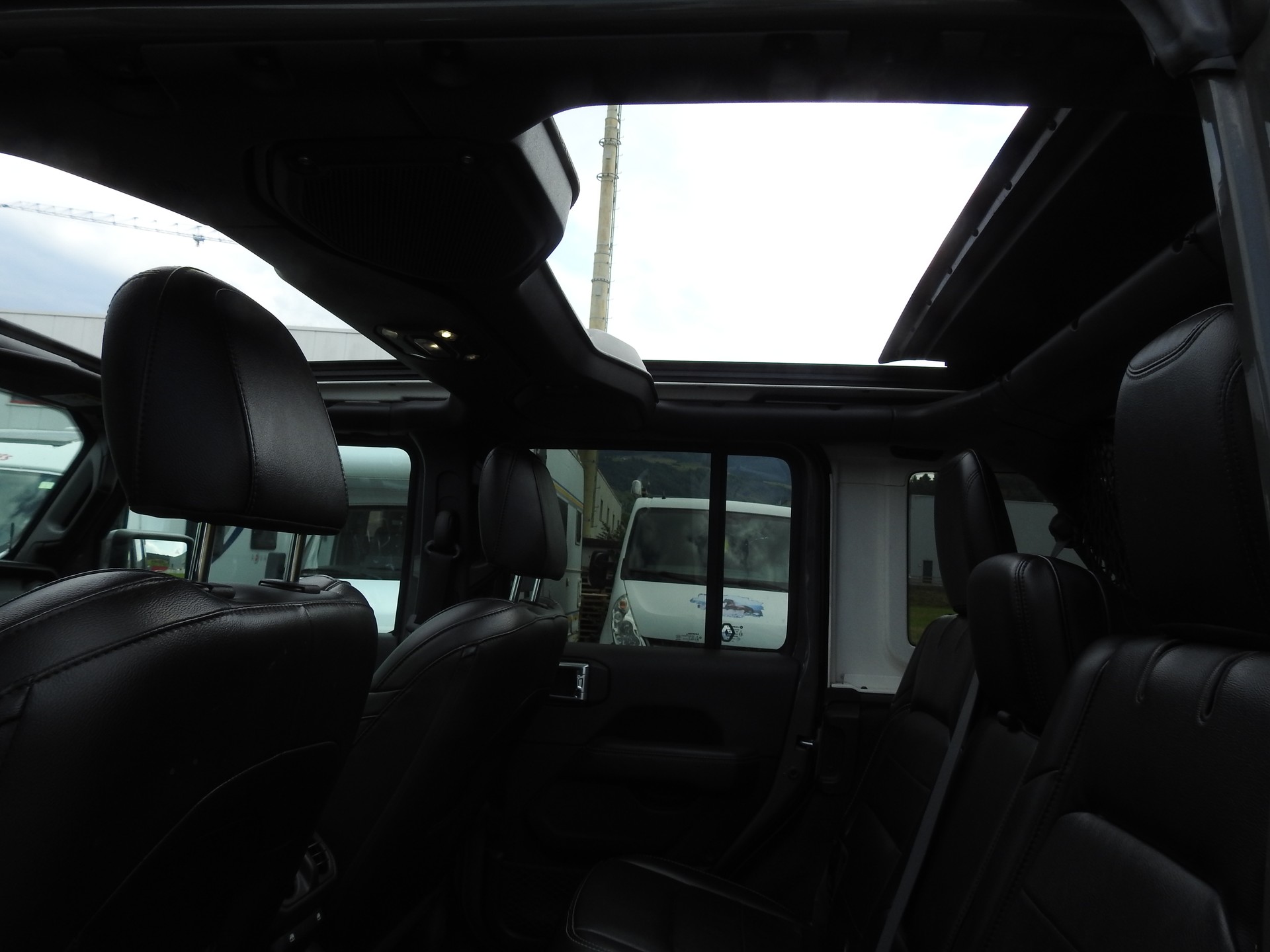 JEEP Wrangler 2.0 Unlimited Night Eagle Overland Automatic-image-29