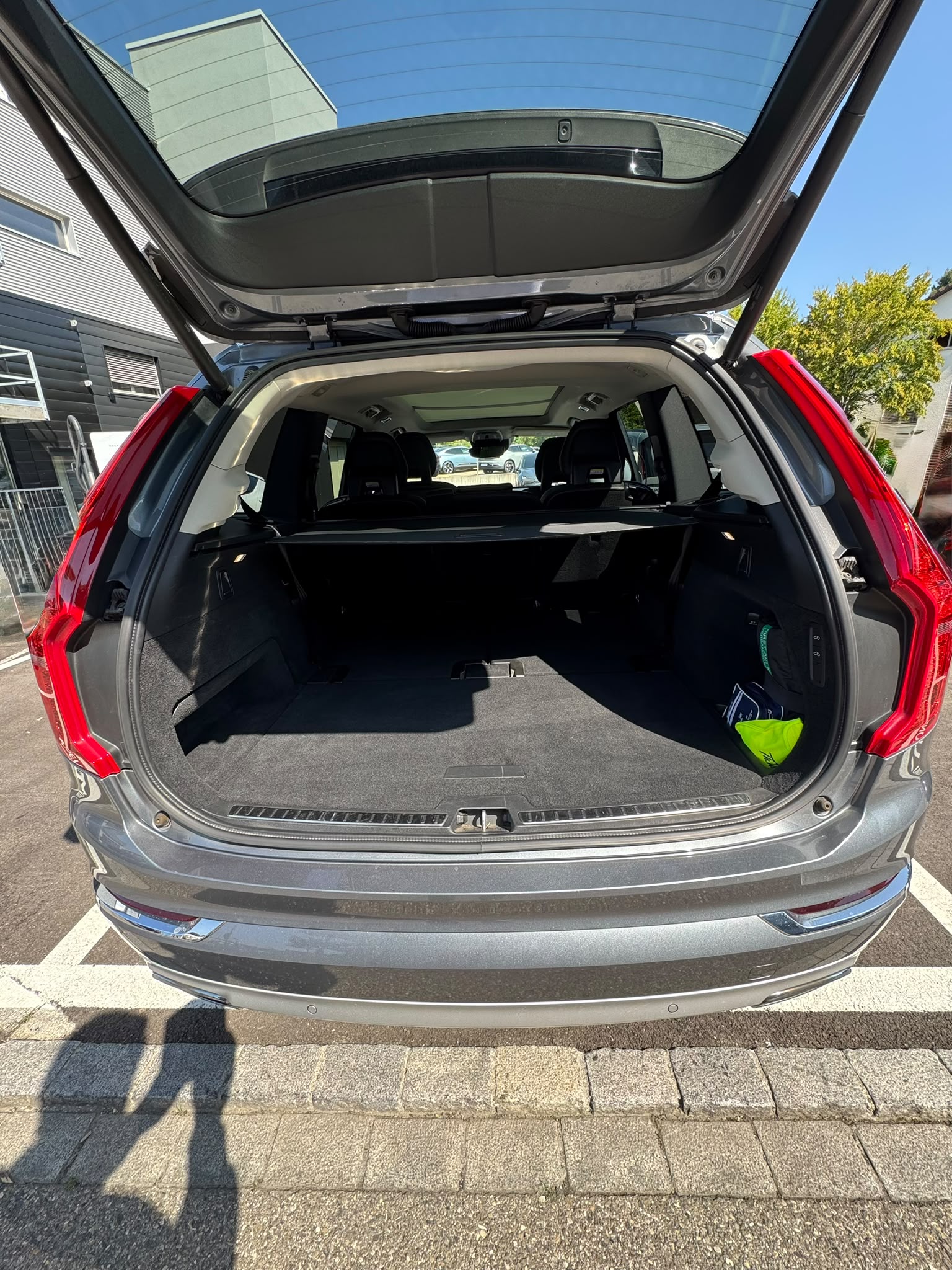 VOLVO XC90 Inscription D5 AWD-image-4