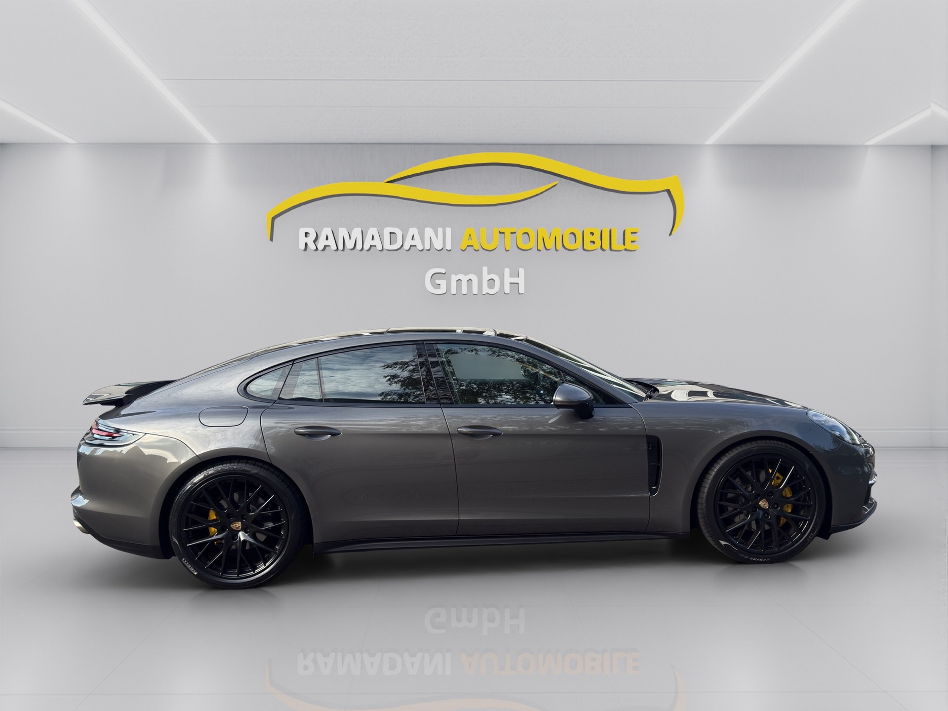 PORSCHE Panamera 4S PDK-image-2