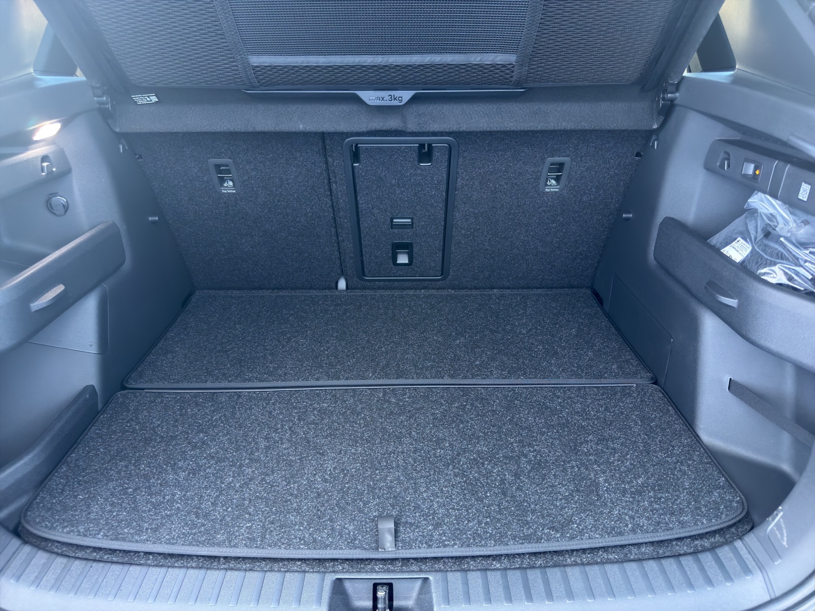 SKODA Elroq Sportline 85 4x4-image-12