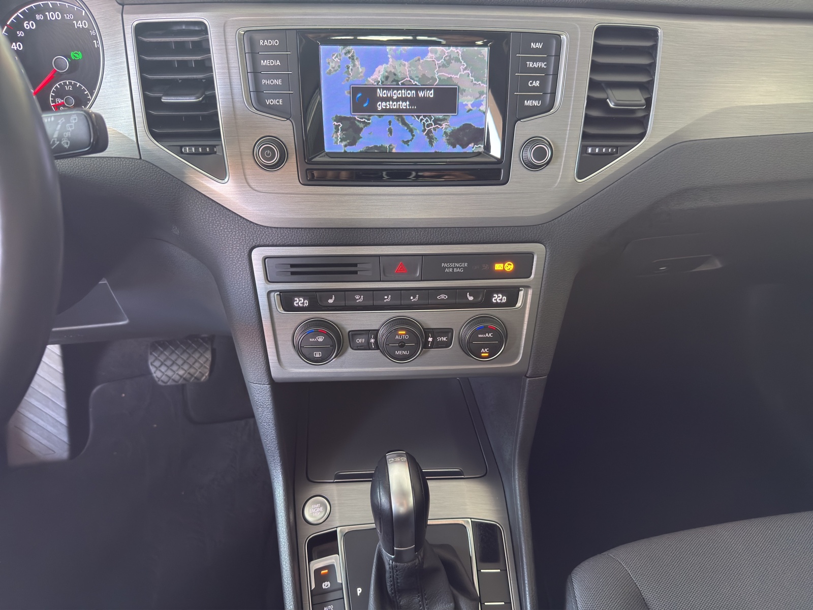 VW Golf Sportsvan 1.4 TSI Comfortline DSG-image-14