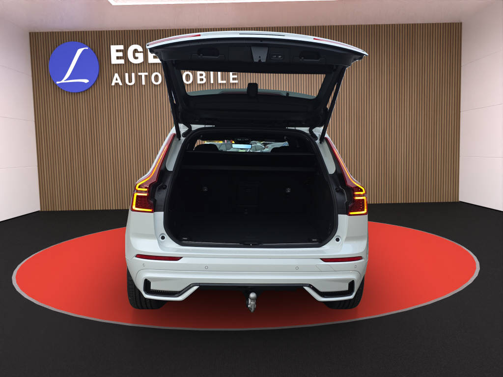 VOLVO XC60 2.0 T8 TE Black Edition eAWD-image-17