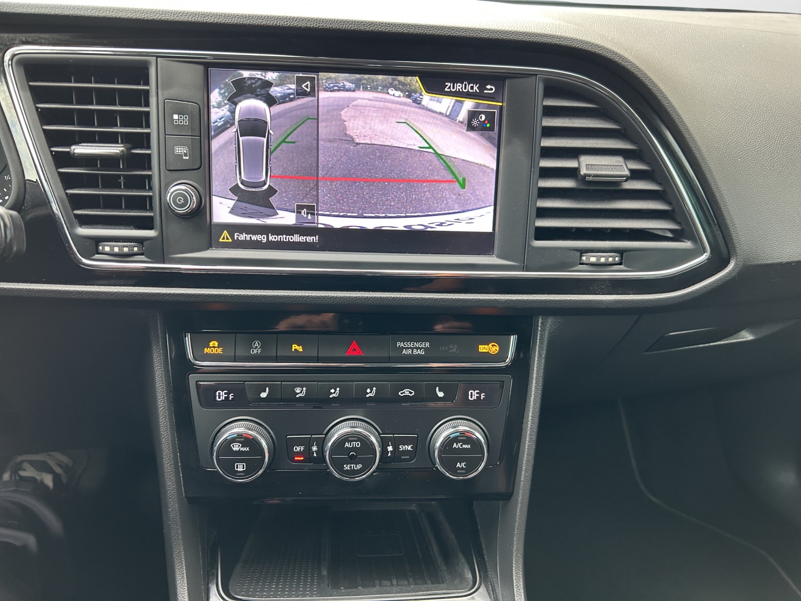 SEAT Leon ST 2.0 TDI CR FR Line 4Drive DSG-image-8