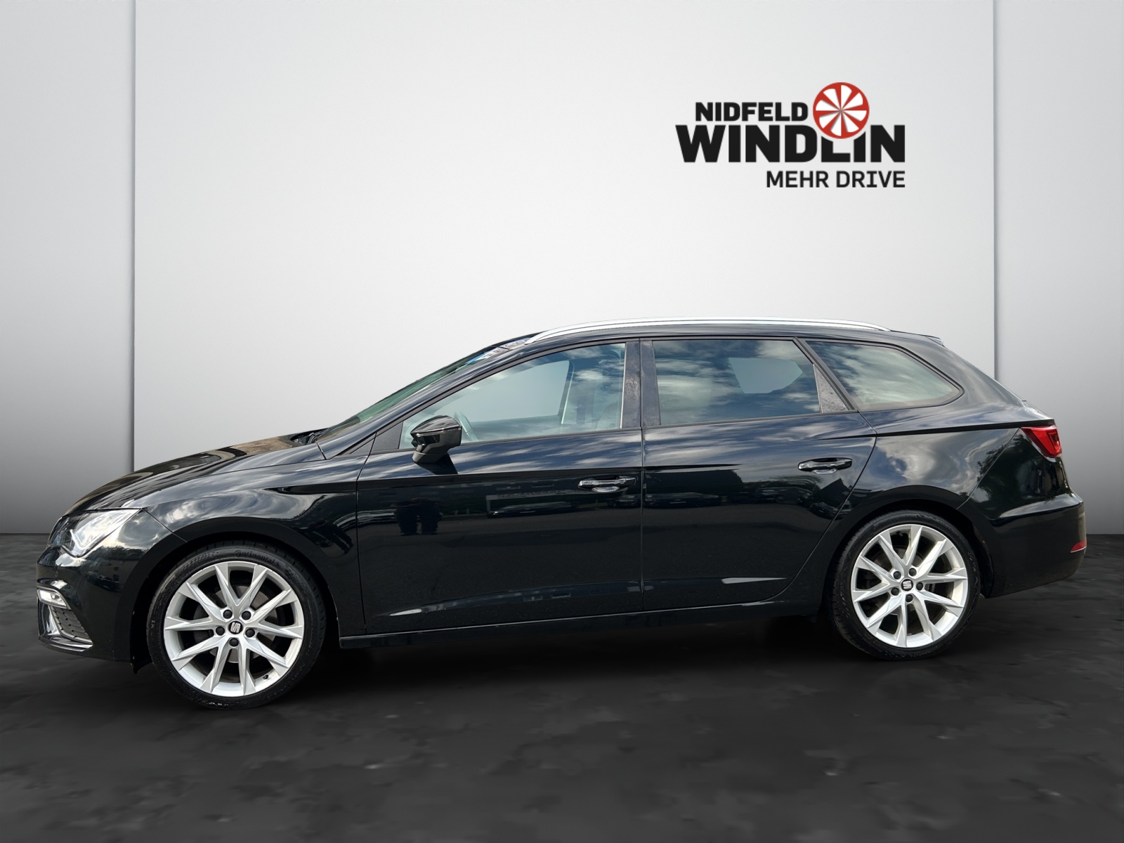 SEAT Leon ST 2.0 TDI CR FR Line 4Drive DSG-image-2