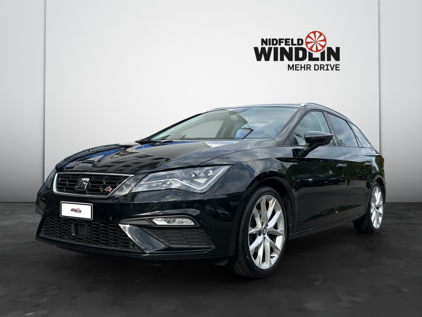 SEAT Leon ST 2.0 TDI CR FR Line 4Drive DSG-image-1