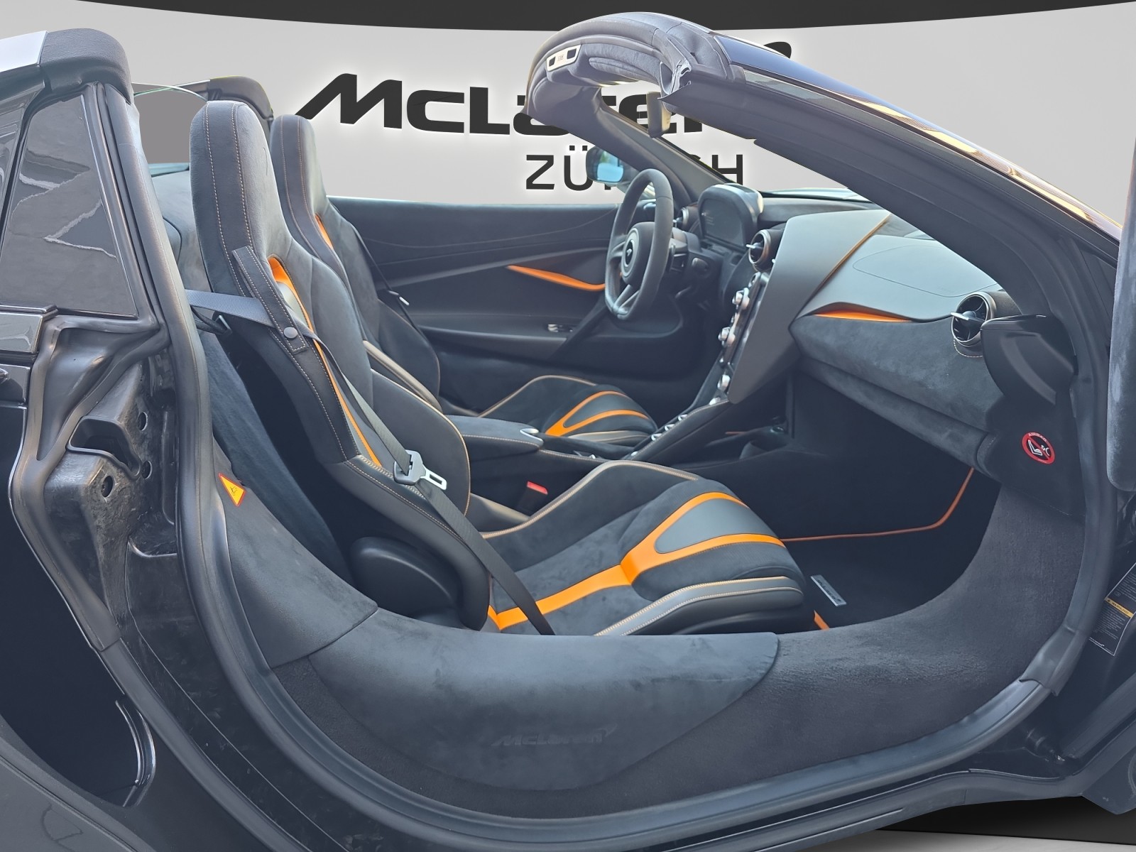 McLAREN 720S Spider Performance 4.0 V8 SSG-image-15