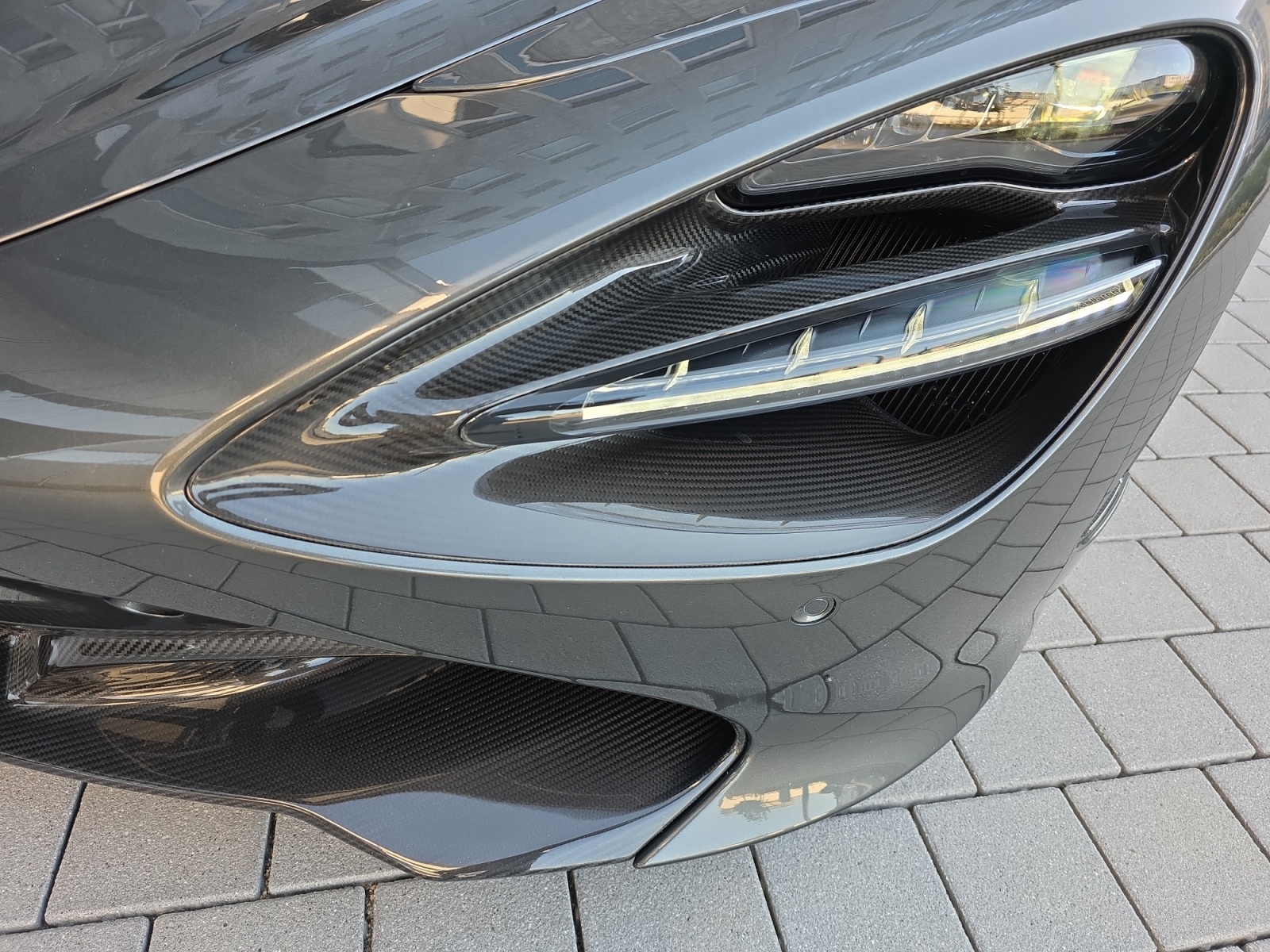 McLAREN 720S Spider Performance 4.0 V8 SSG-image-16