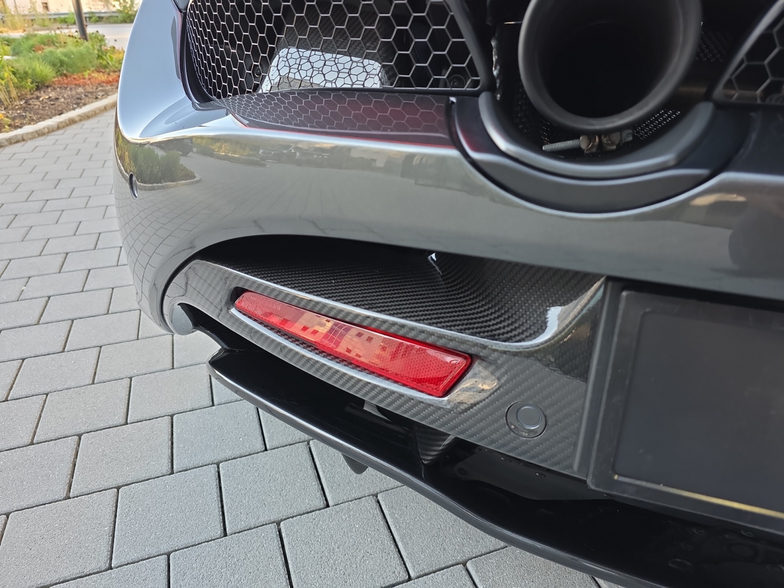 McLAREN 720S Spider Performance 4.0 V8 SSG-image-17