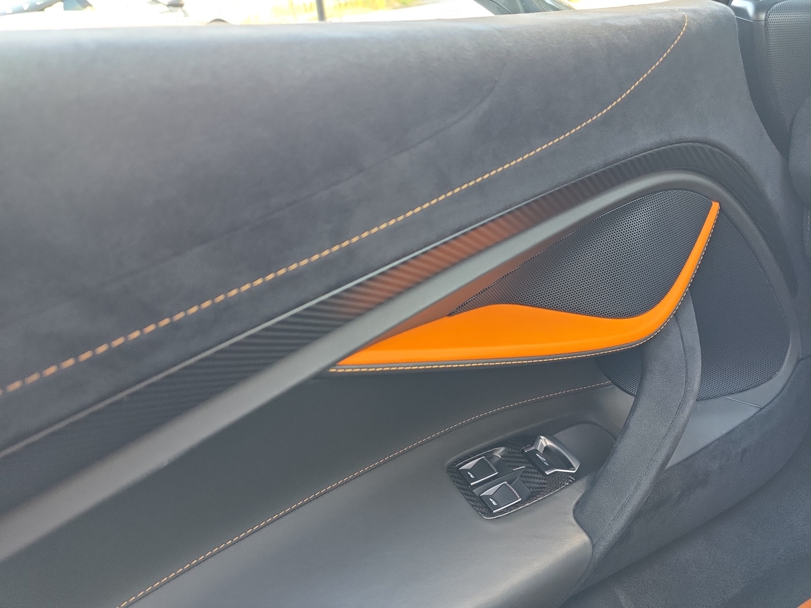 McLAREN 720S Spider Performance 4.0 V8 SSG-image-10