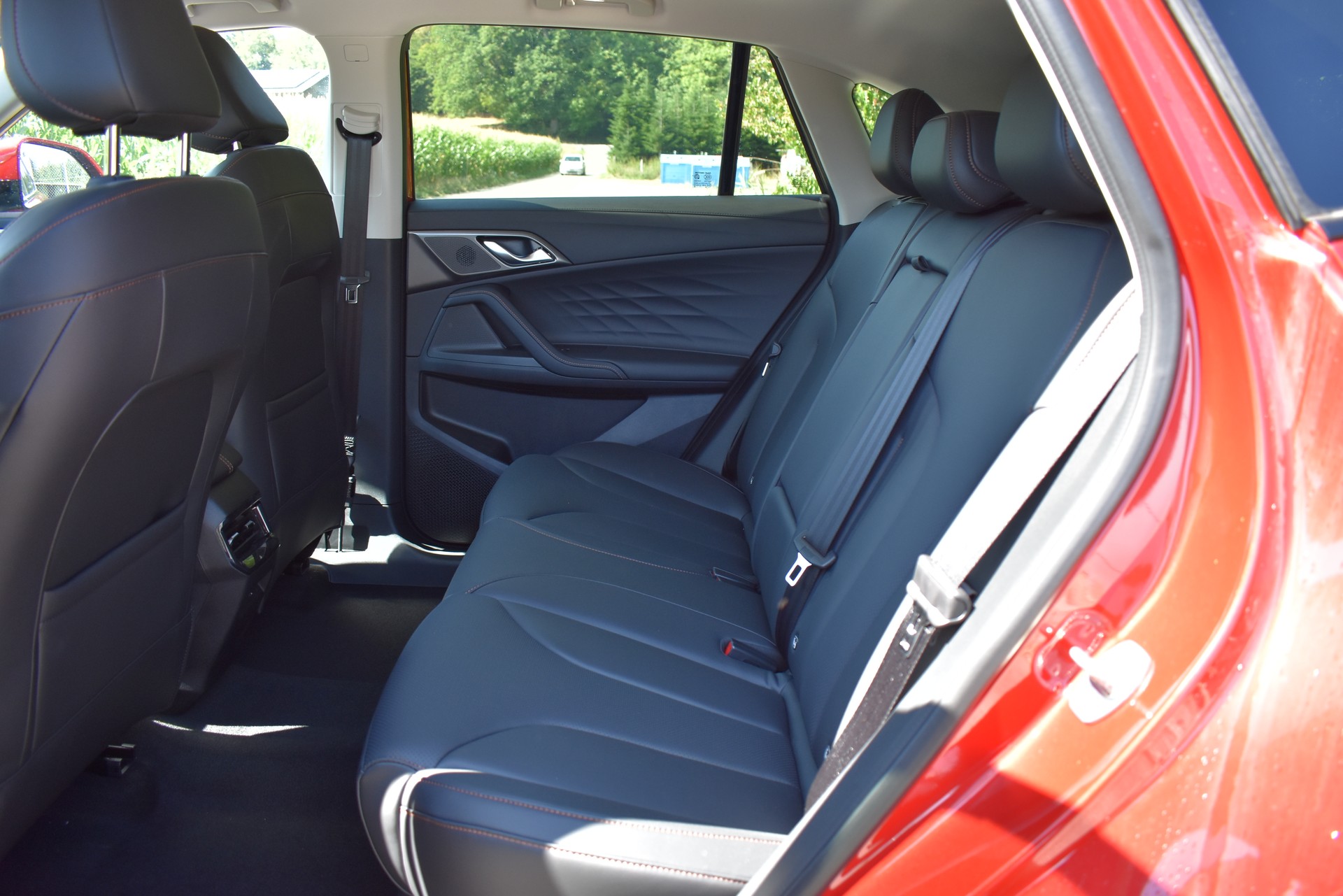 MG HS 1.5 T HEV Luxury-image-8