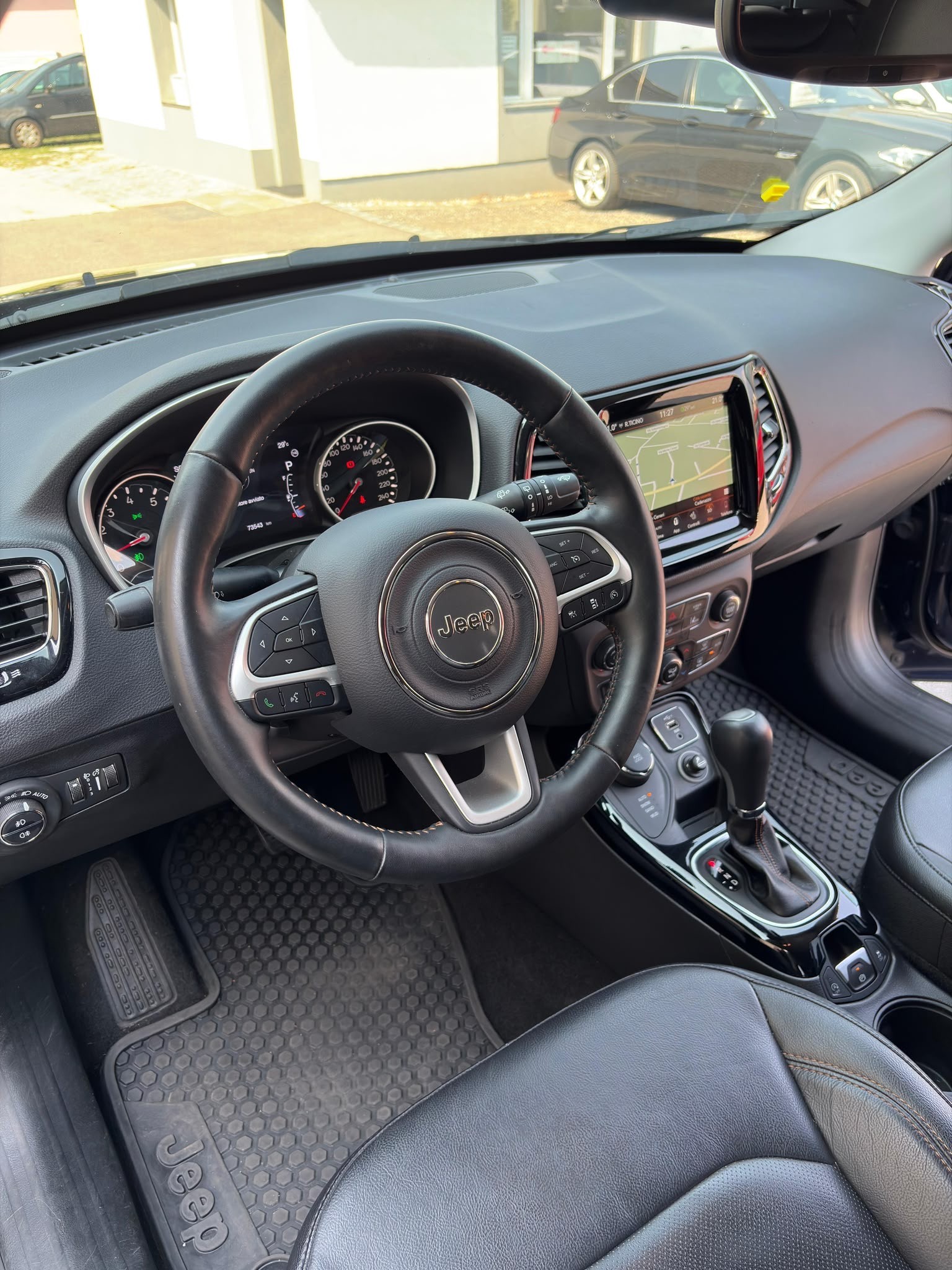 JEEP Compass 1.4 Turbo Limited AWD 9ATX-image-8