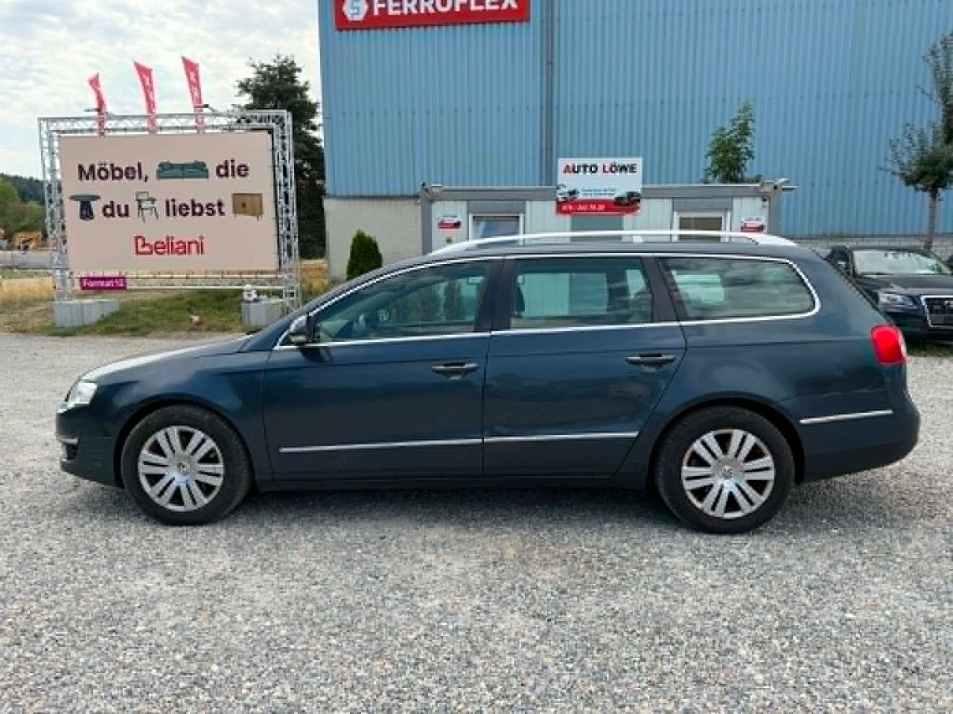 VW Passat Variant 2.0 TDI Sportline 4Motion-image-7