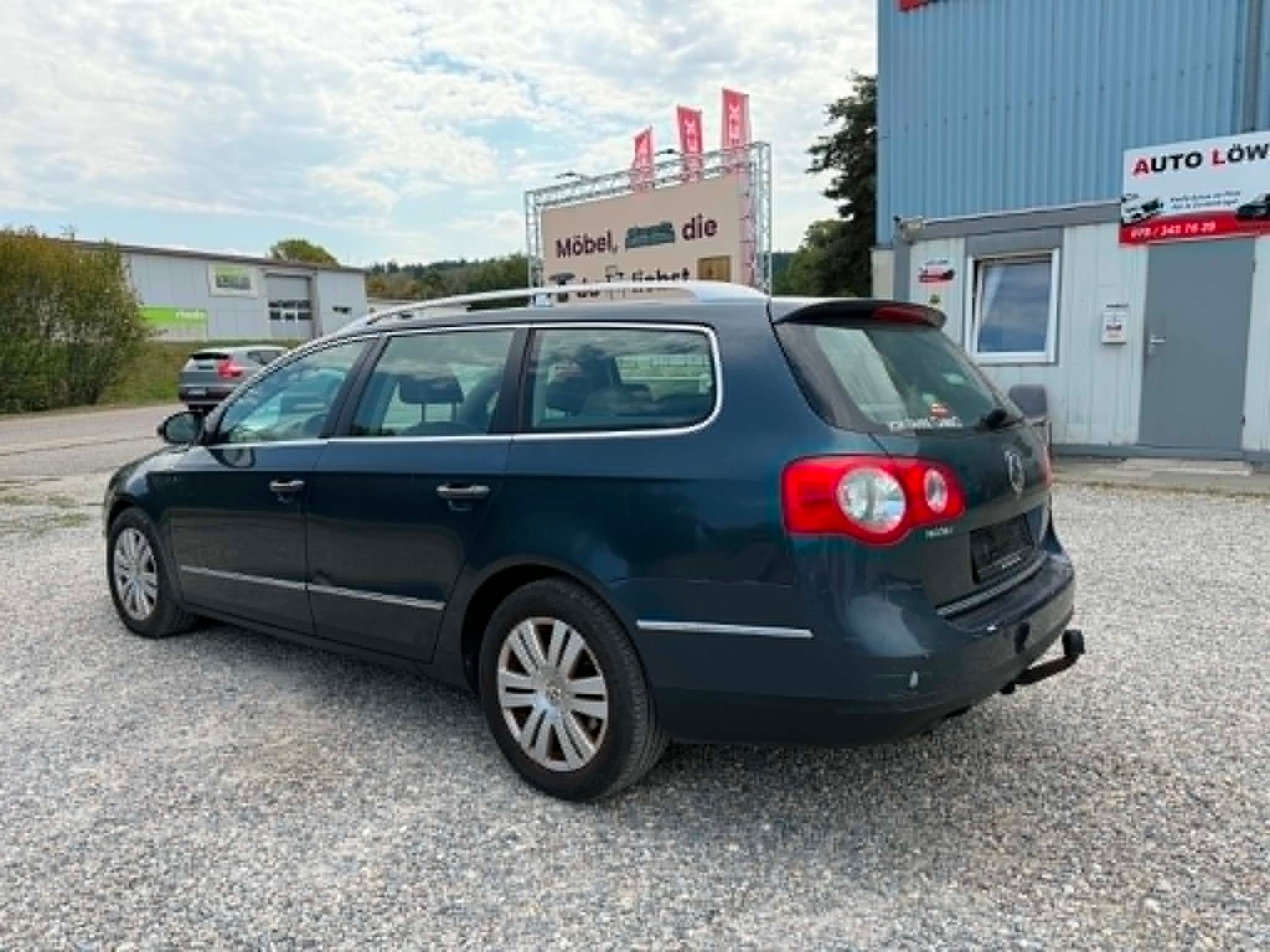 VW Passat Variant 2.0 TDI Sportline 4Motion-image-5