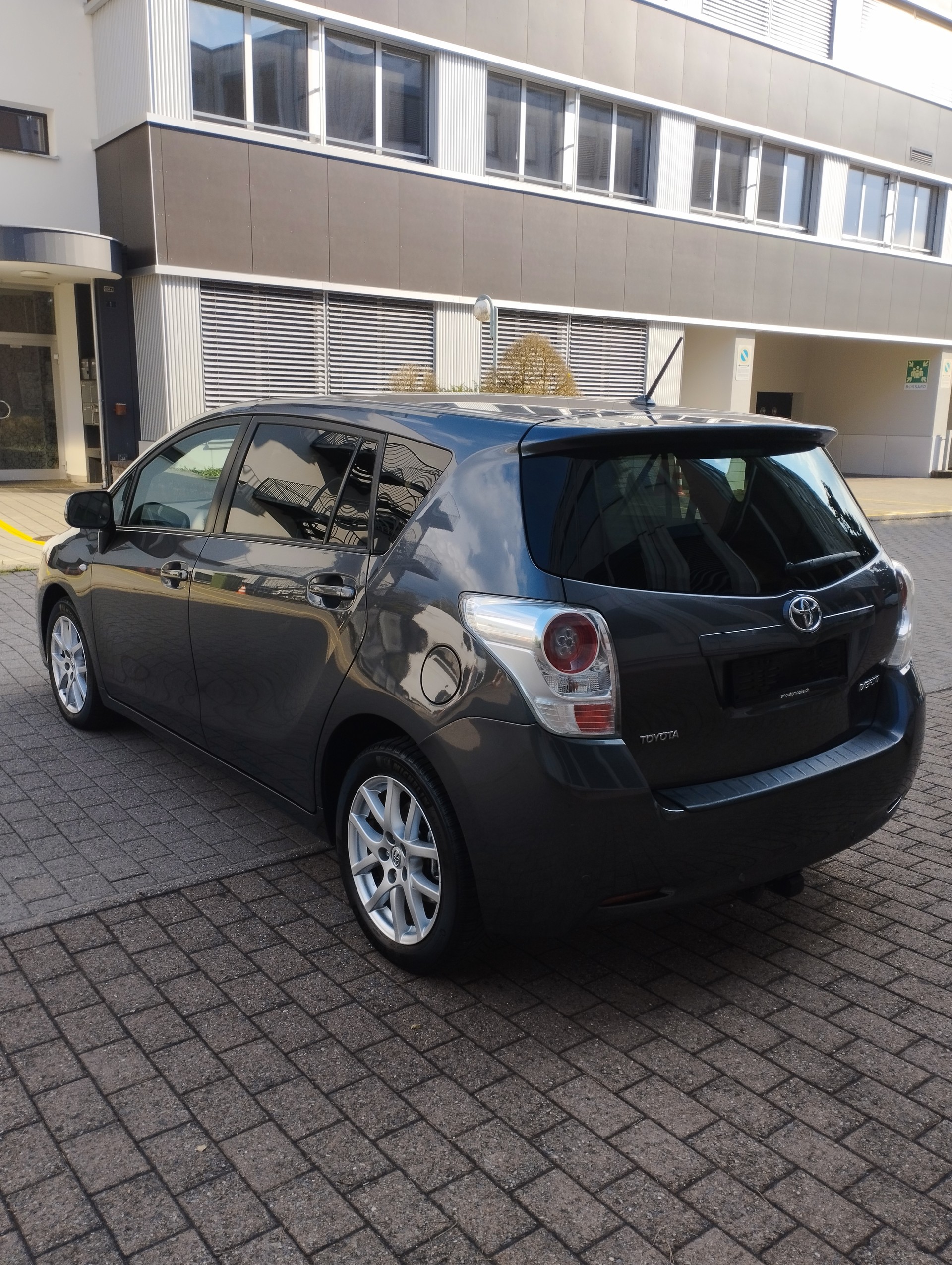 TOYOTA 2.2 D 7 Sitze Panorama MFK 08/06/26-image-4