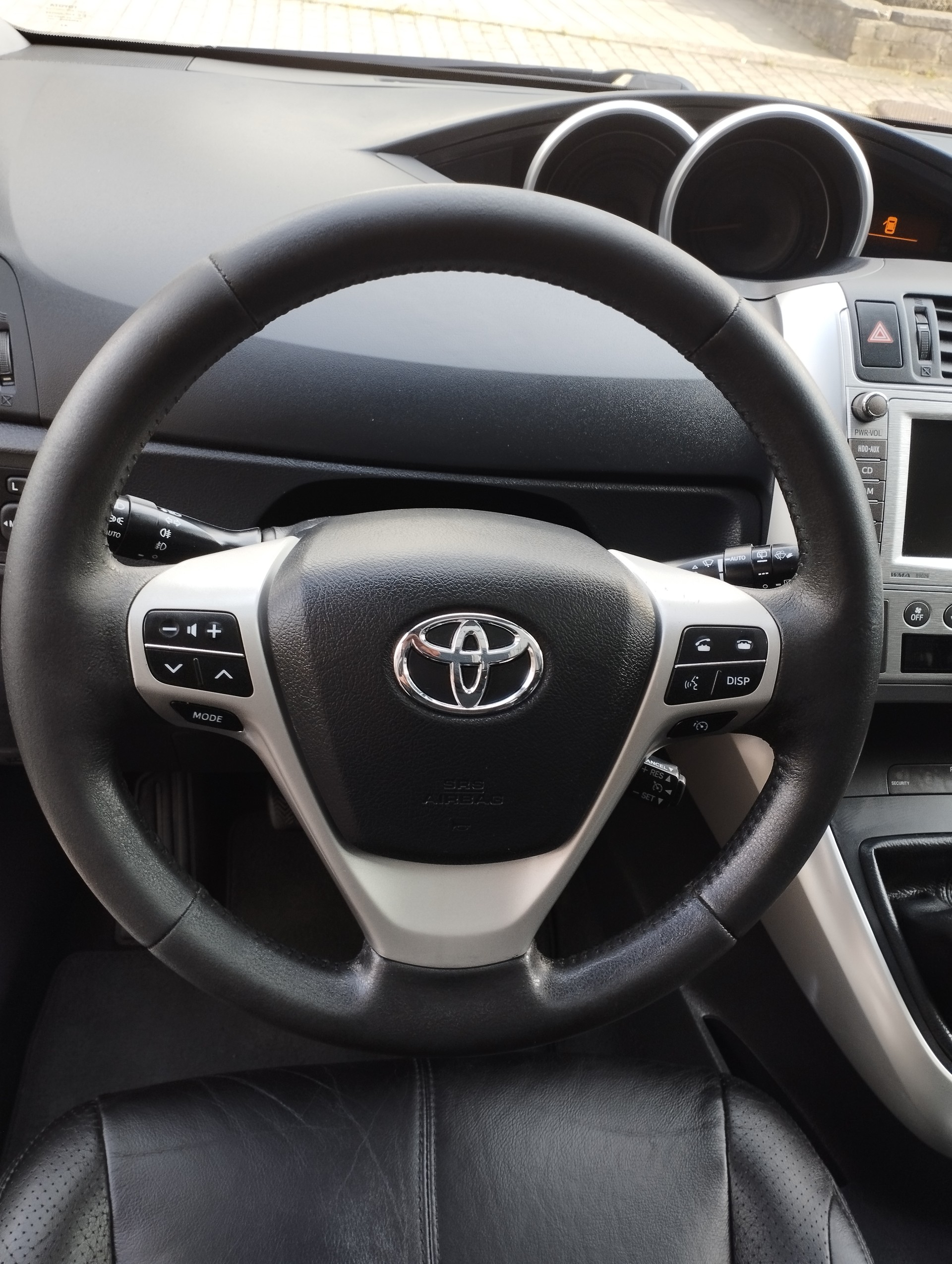 TOYOTA 2.2 D 7 Sitze Panorama MFK 08/06/26-image-9