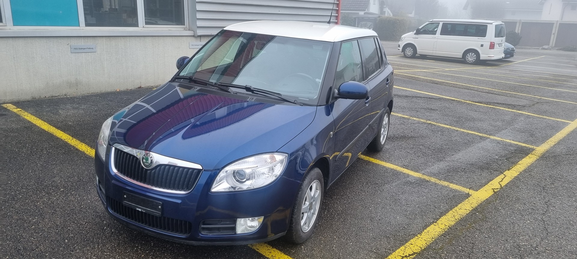 SKODA Fabia 1.6 Ambiente-image-0