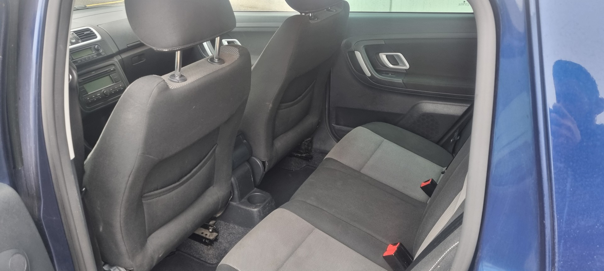SKODA Fabia 1.6 Ambiente-image-9