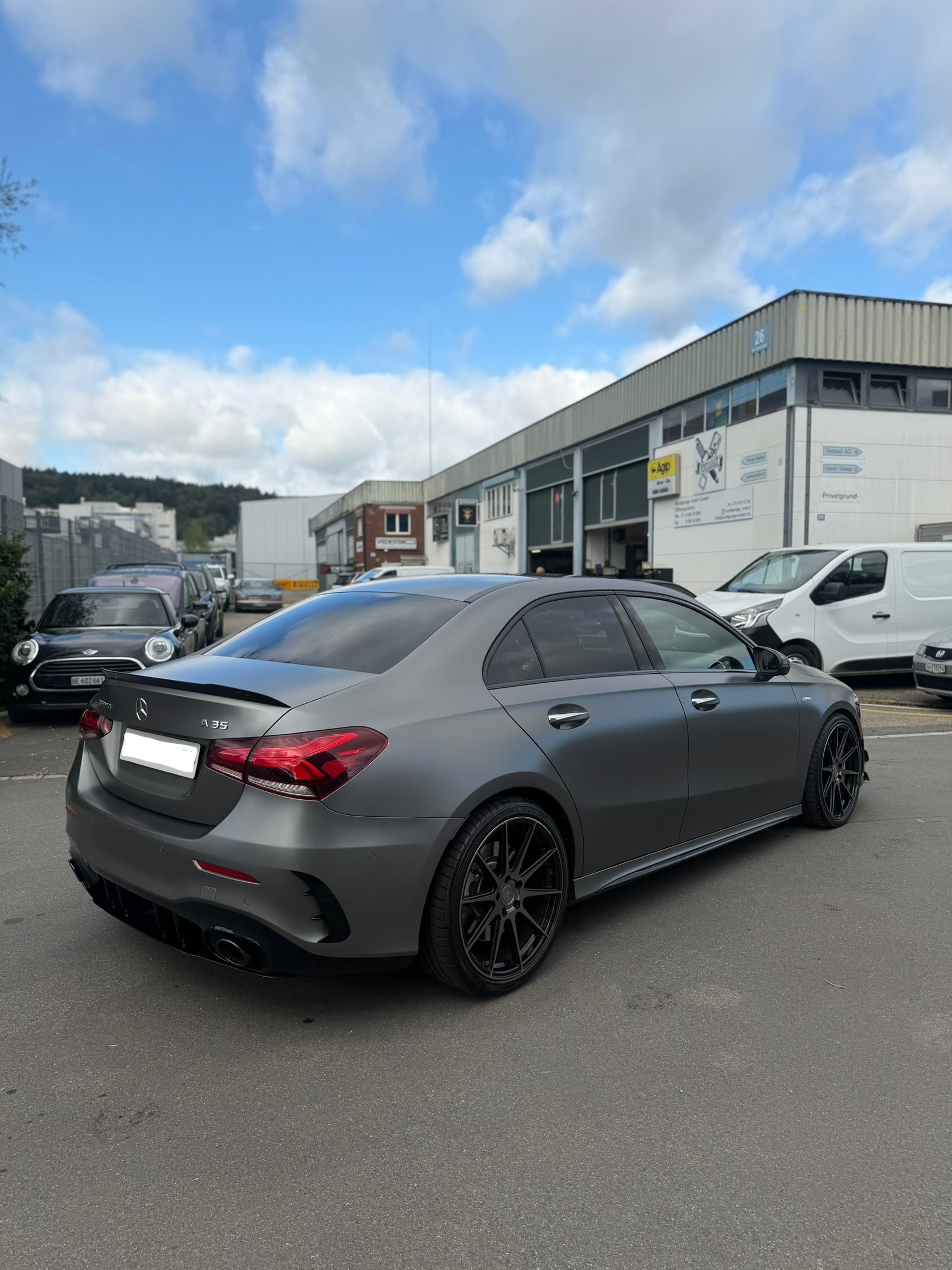 MERCEDES-BENZ A 35 AMG 4matic-image-4