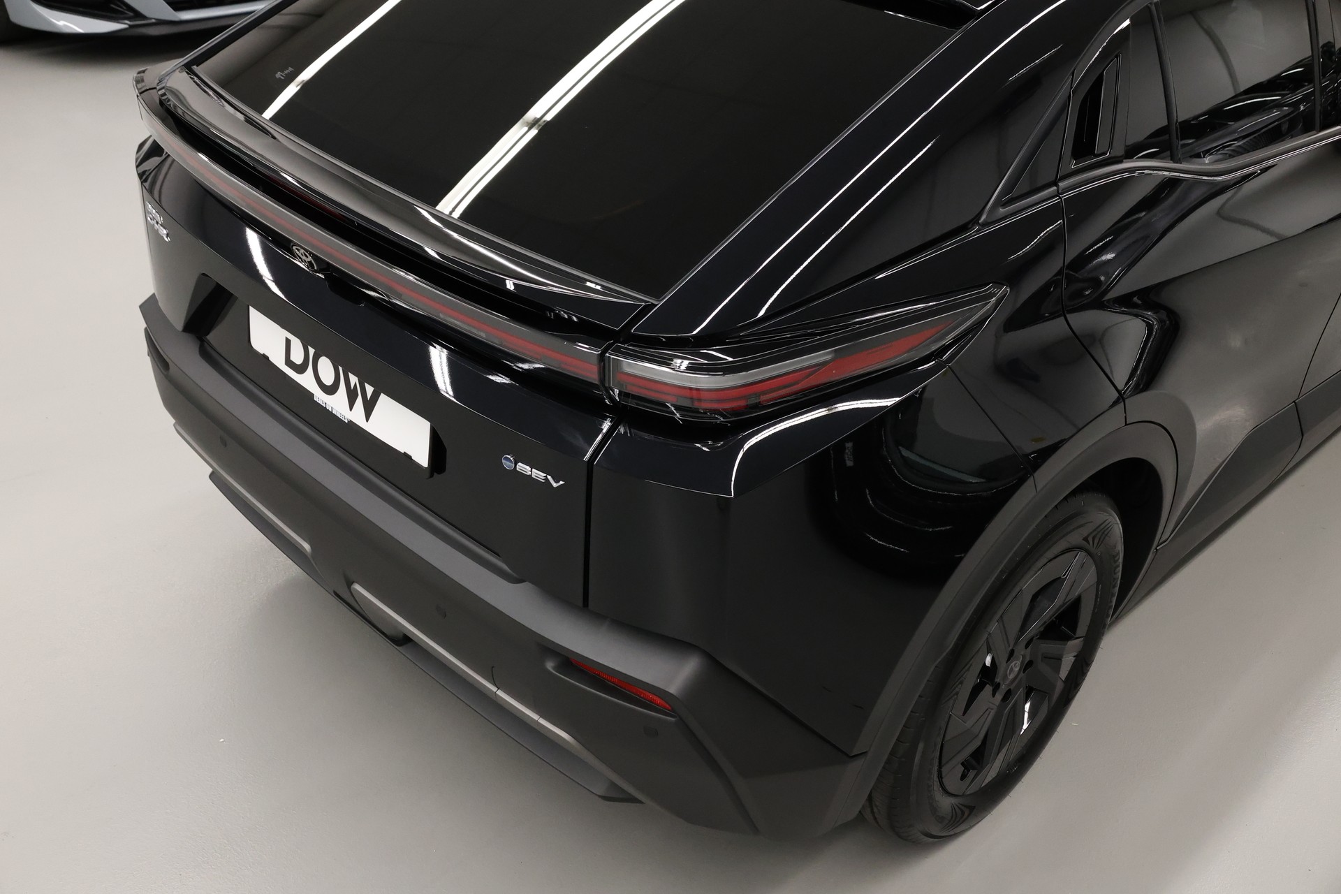 TOYOTA C-HR+ Style ICON FWD-image-10
