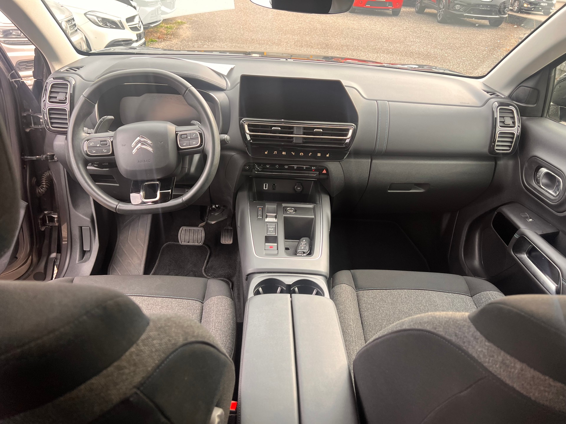 CITROEN C5 Aircross 1.6 PHEV Swiss Edition-image-8