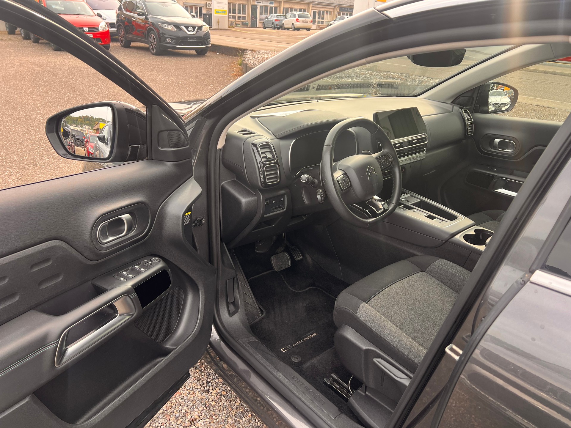 CITROEN C5 Aircross 1.6 PHEV Swiss Edition-image-11