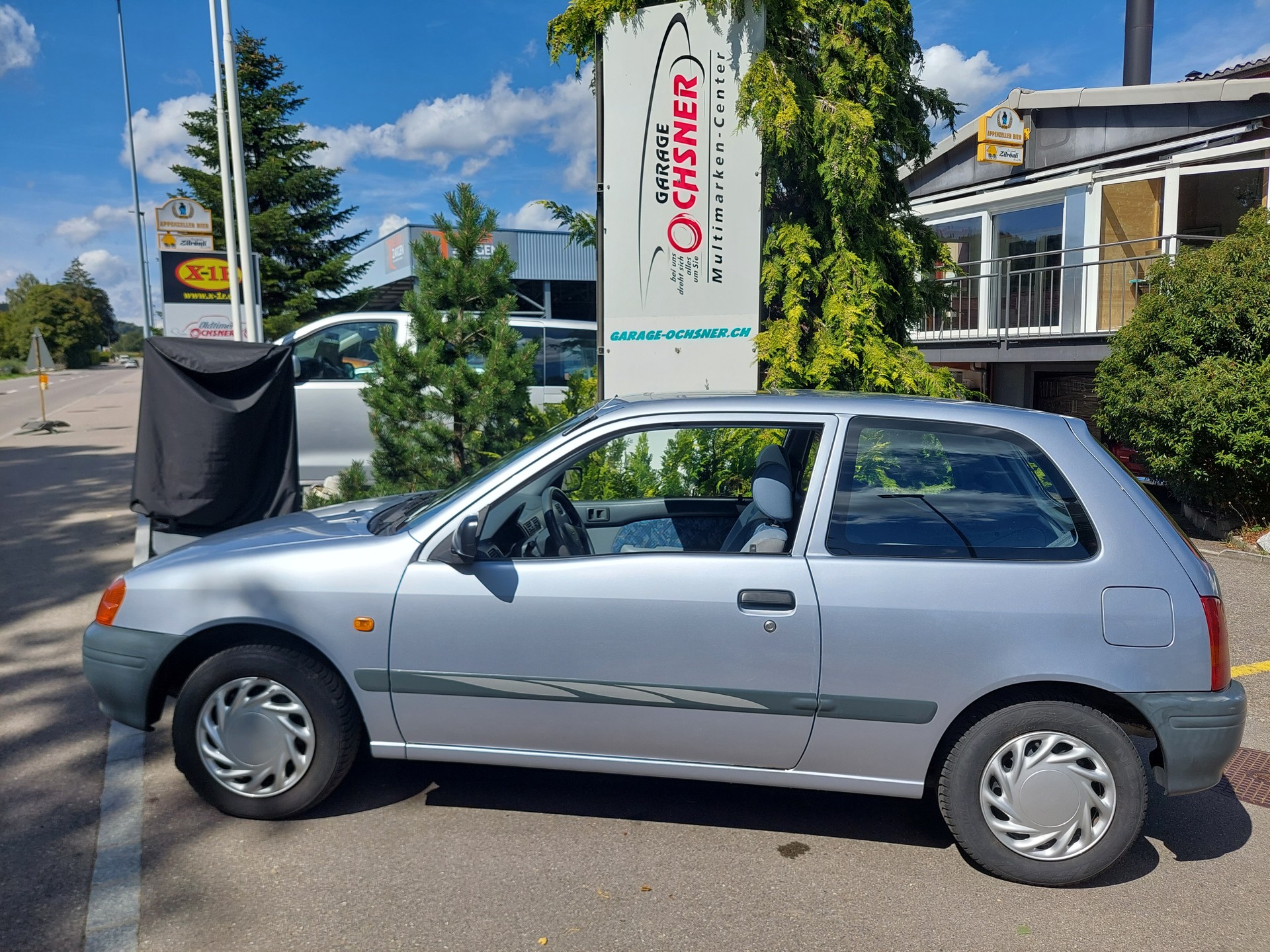 TOYOTA Starlet 1.3-image-1