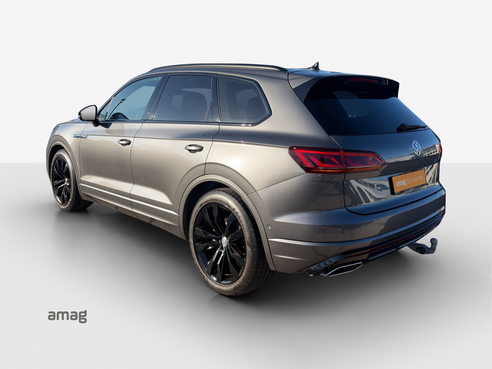 VW Touareg 3.0 TDI R Line Tiptronic-image-2