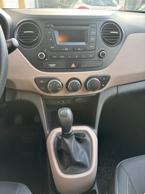 HYUNDAI i10 1.0 Pica-image-4