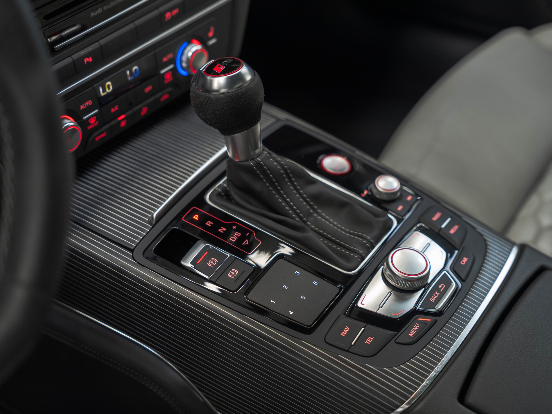AUDI RS6 Avant 4.0 TFSI V8 quattro Tiptronic-image-20