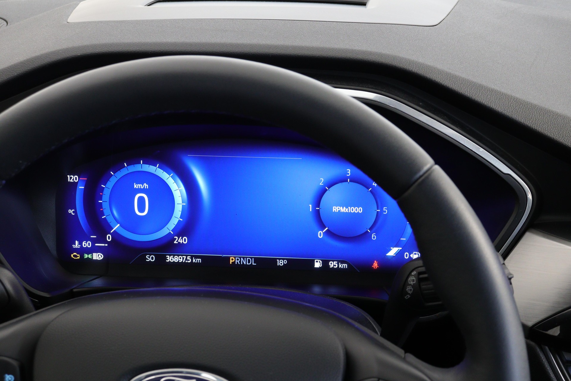 FORD Kuga 2.0 EcoBlue Titanium 4x4-image-10
