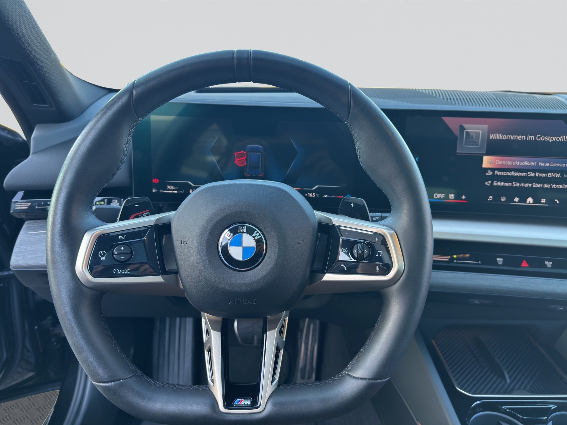 BMW 520 d xDrive Touring M Sport-image-10