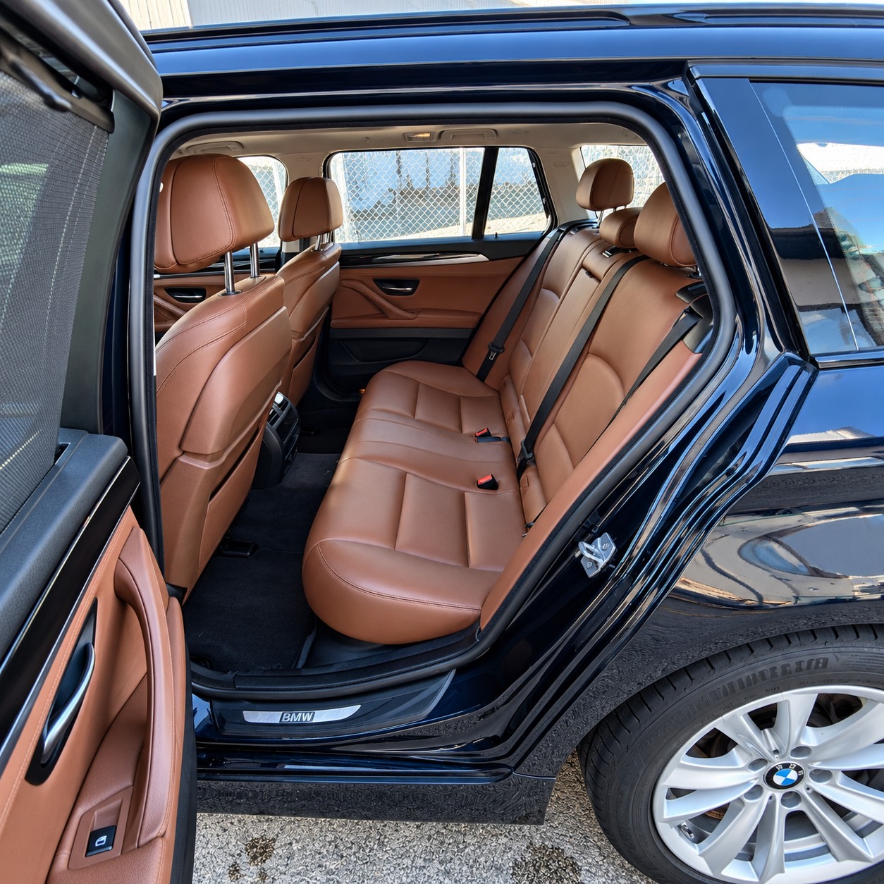 BMW 525d Touring xDrive Luxury Line Steptronic-image-4
