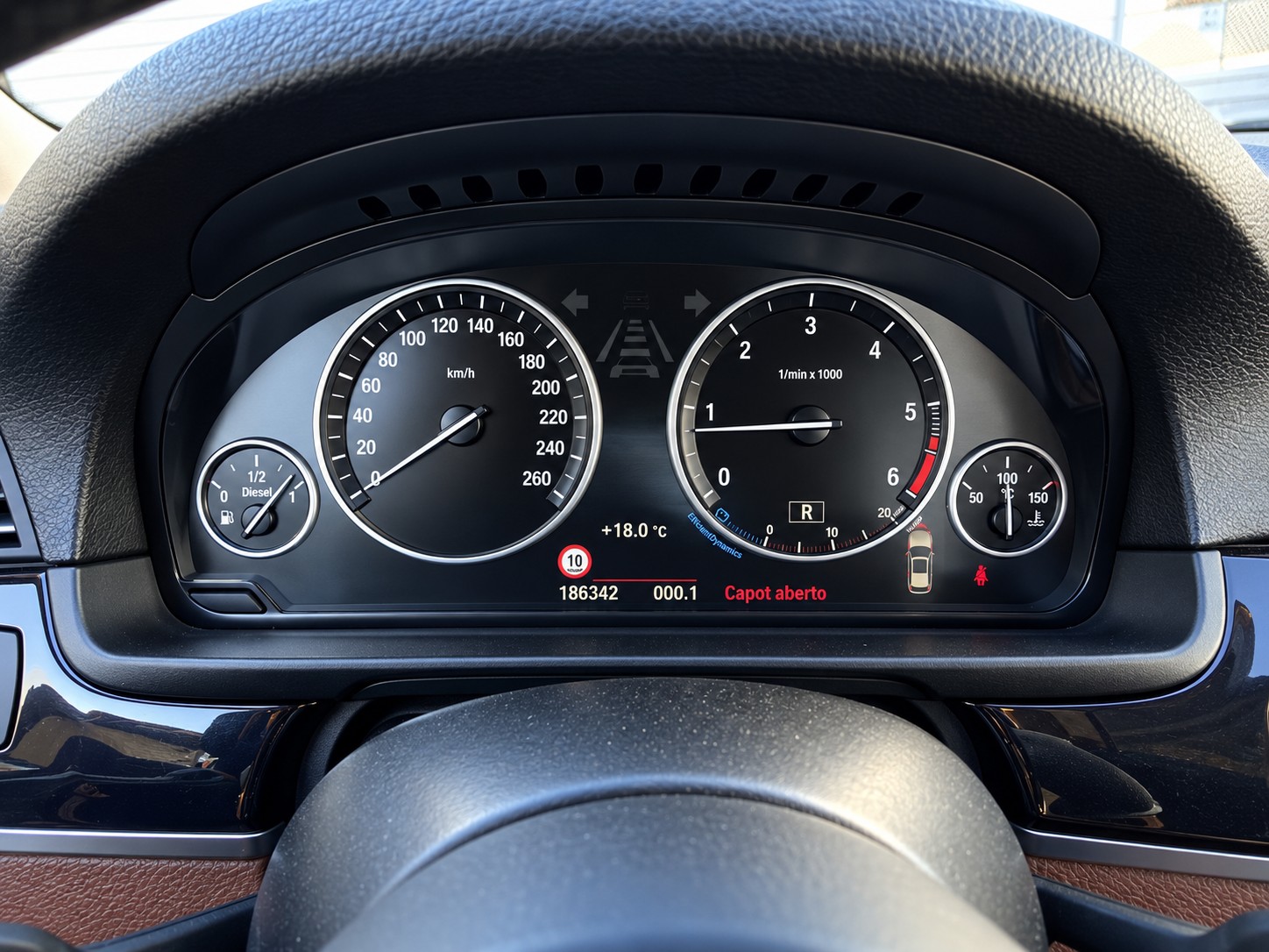 BMW 525d Touring xDrive Luxury Line Steptronic-image-5