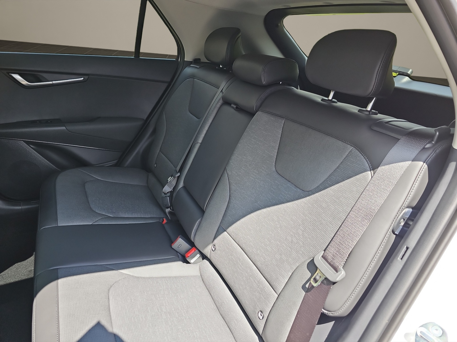 KIA Niro 1.6 GDi Hybrid Style-image-9