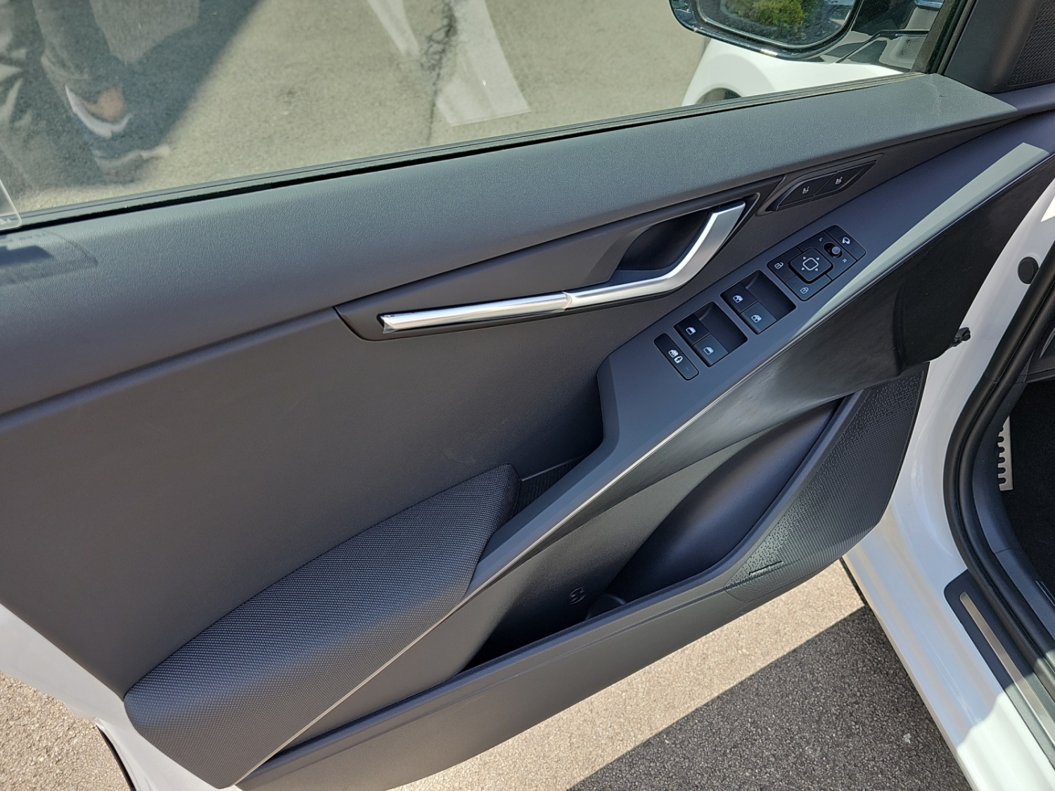 KIA Niro 1.6 GDi Hybrid Style-image-10