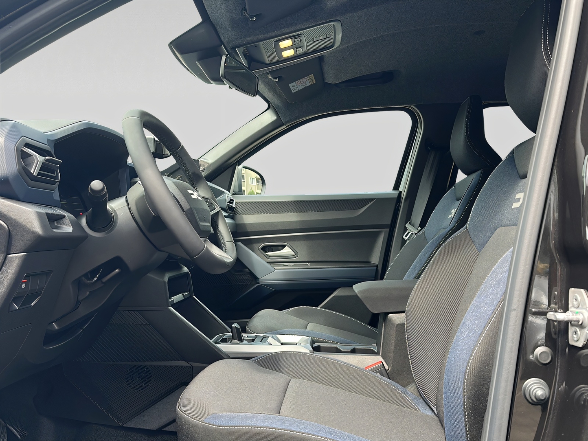 DACIA Duster-image-7
