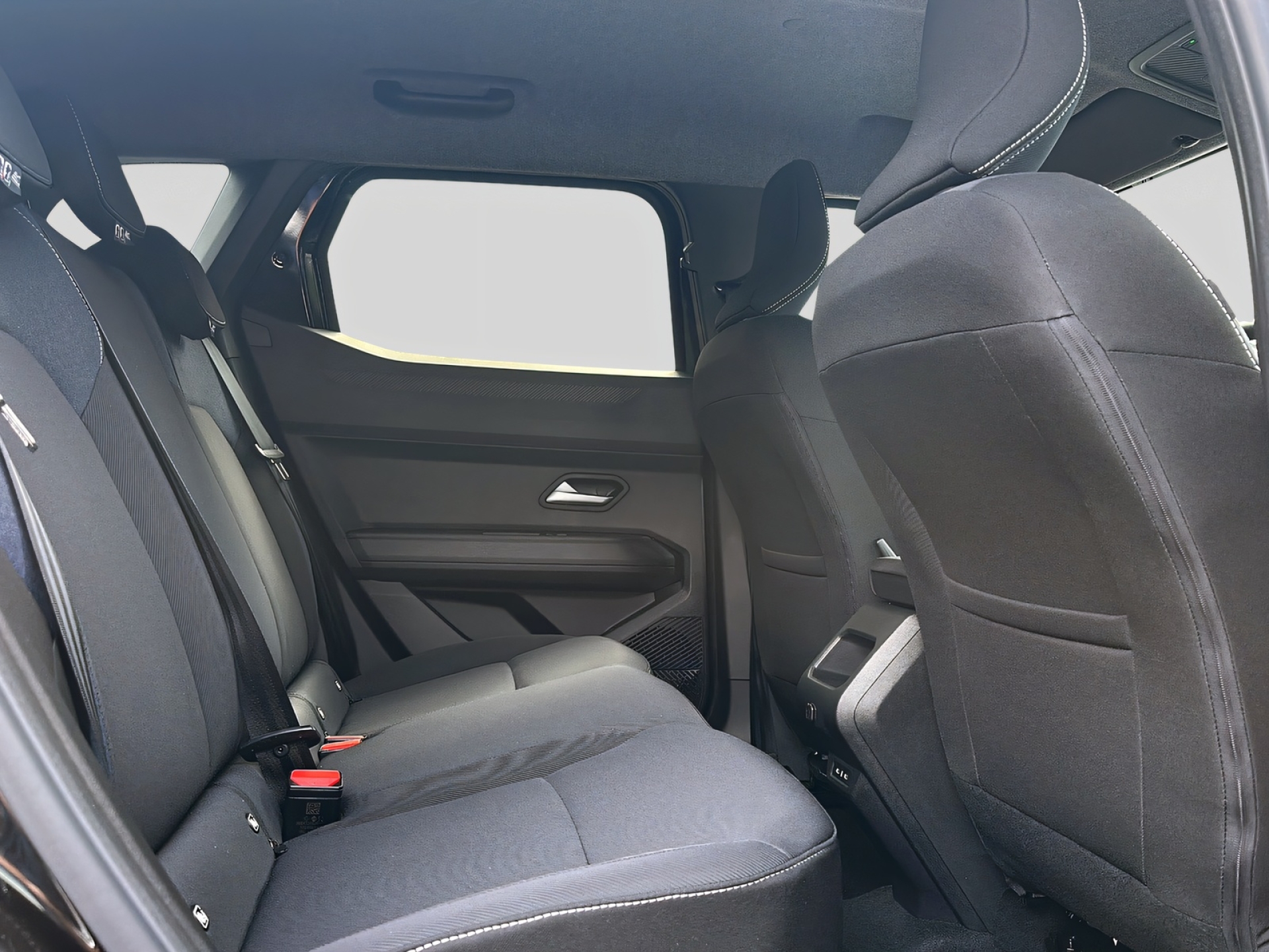 DACIA Duster-image-10