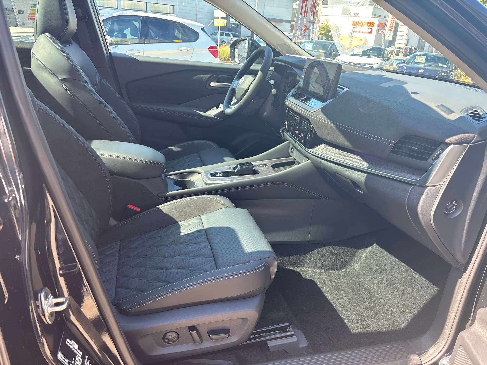 NISSAN Qashqai 1.5 VC-T e-Power Tekna+-image-13